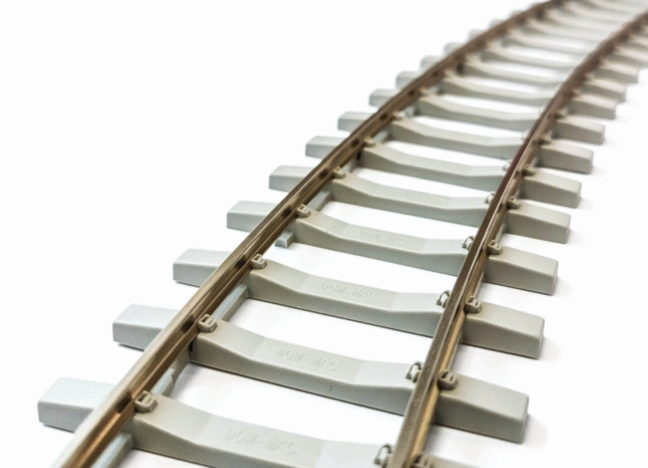 SL702FB 12 Yards O Gauge Code 143 Flexi Track Concrete Sleeper (Ties) Flat Bottom (12 Pieces Boxed)