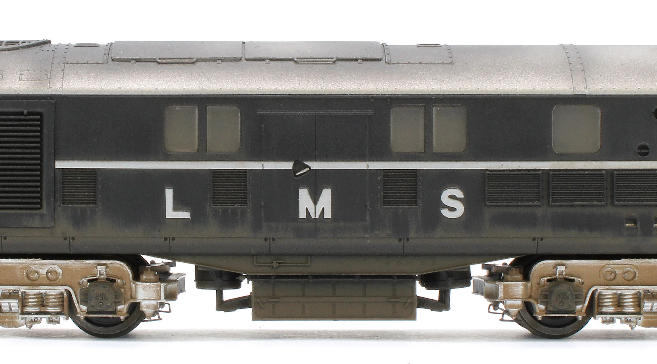 31-999ZW Bespoke Weathered LMS 10000 Black & Chrome With LMS Lettering Diesel Locomotive - Medium Weathered - Image 11