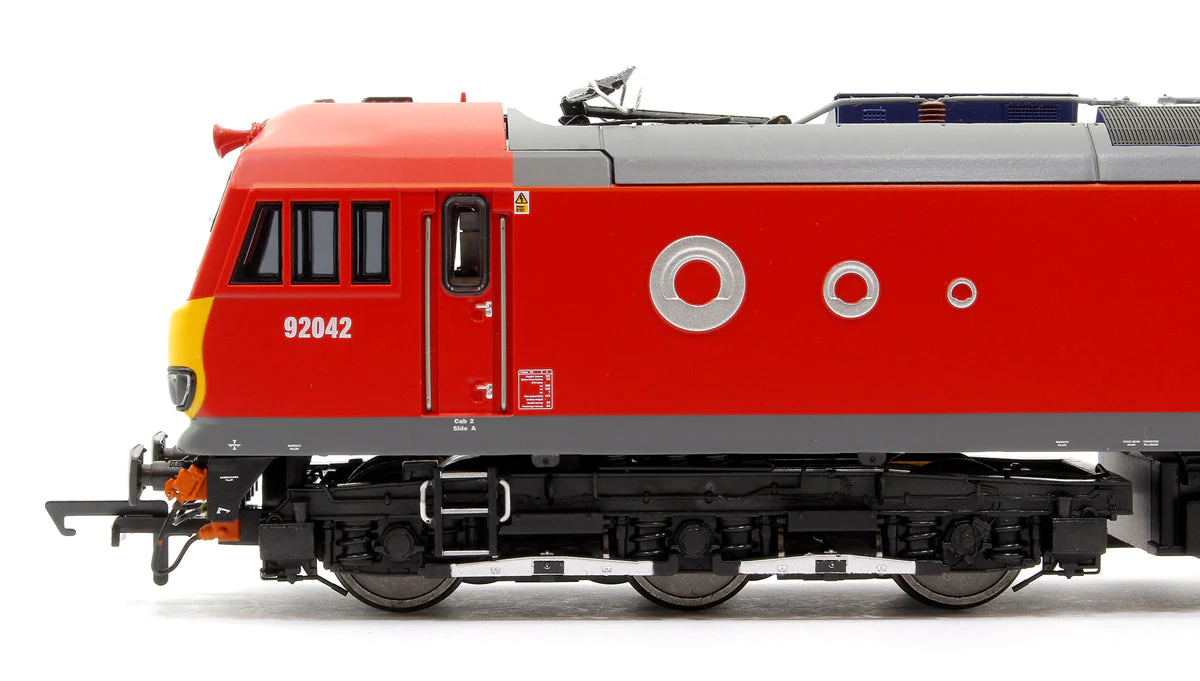 Pre-Owned Class 92 042 DB Schenker Red Electric Locomotive - DCC Fitted - Image 5