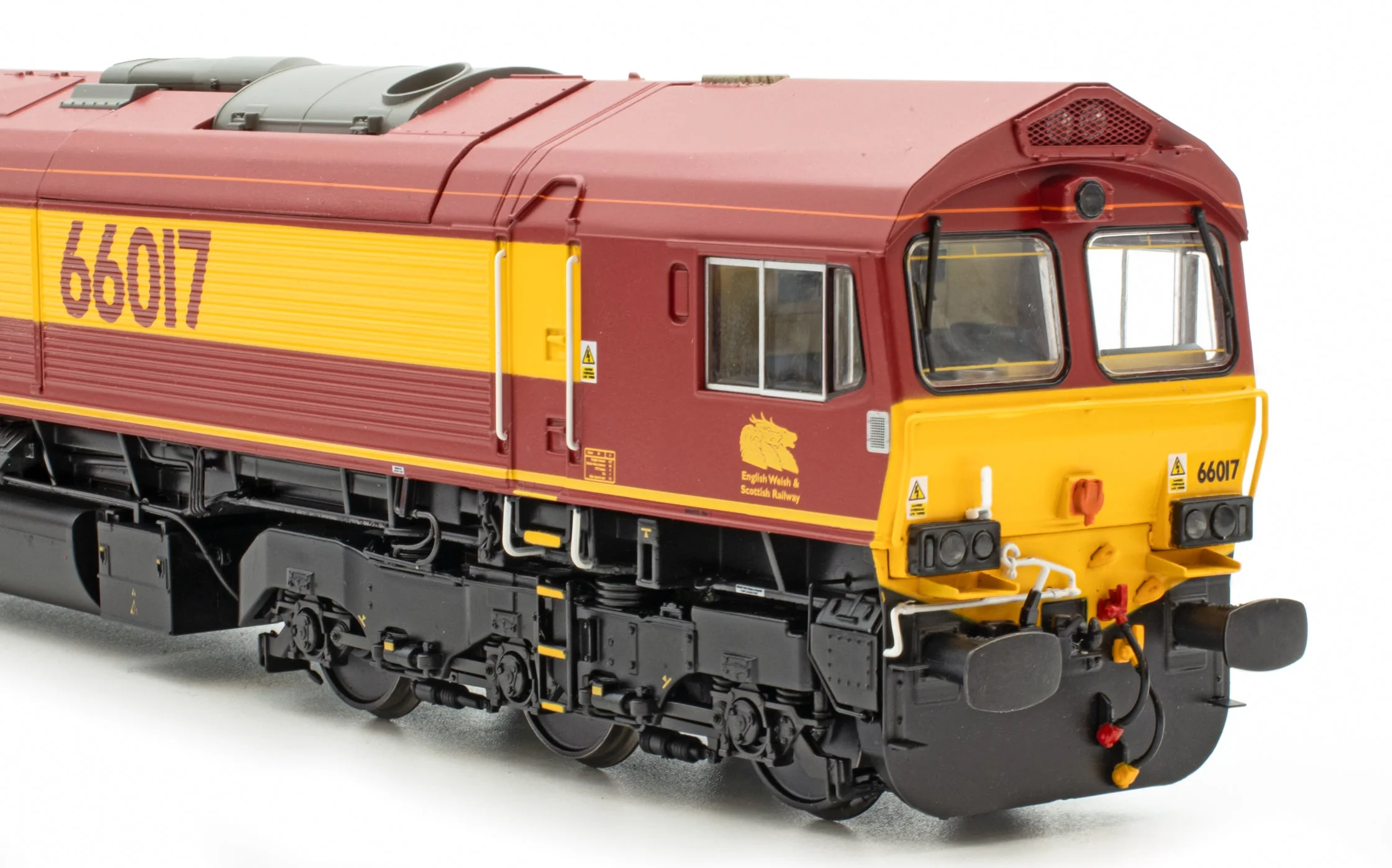ACC3461 Class 66 EWS No.66017 Diesel Locomotive - Image 4