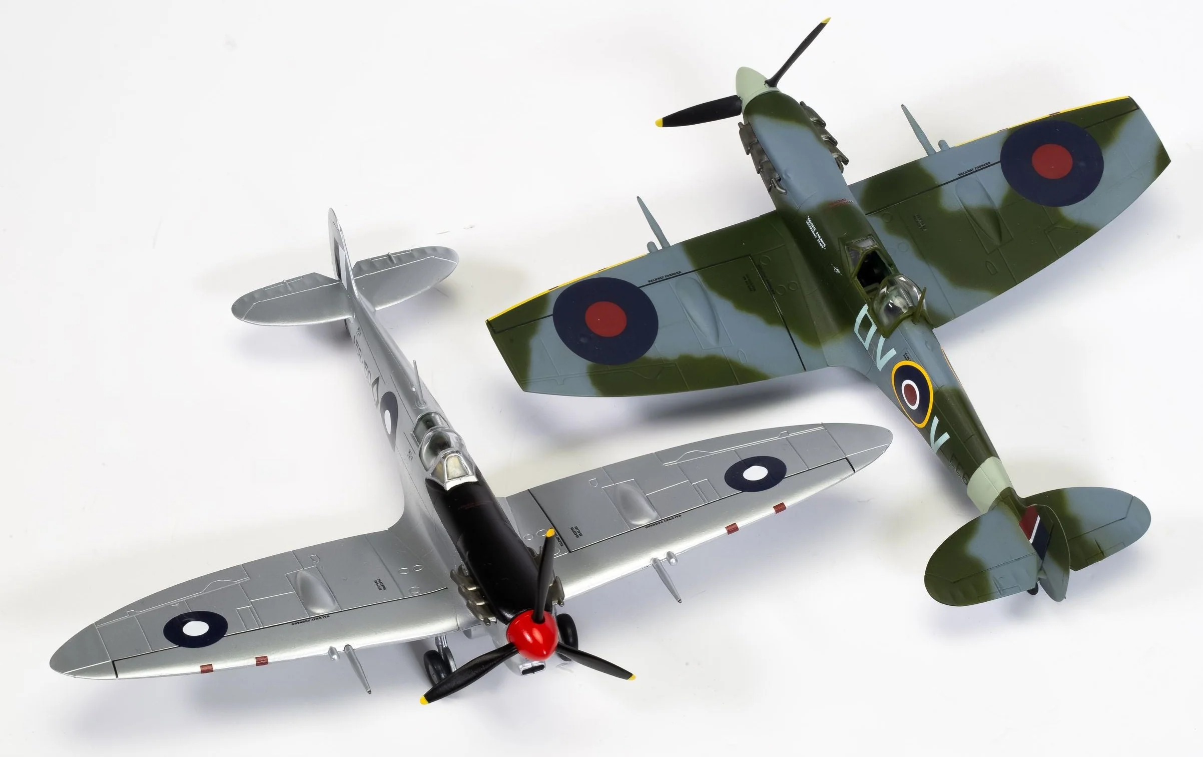 A02108A Supermarine Spitfire Mk.Vc Model Kit - Image 6