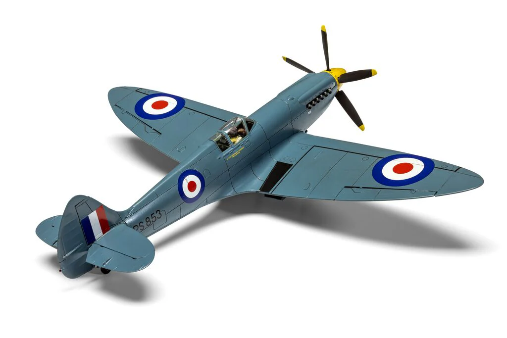A05119A Supermarine Spitfire PR.XIX Model Kit - Image 4