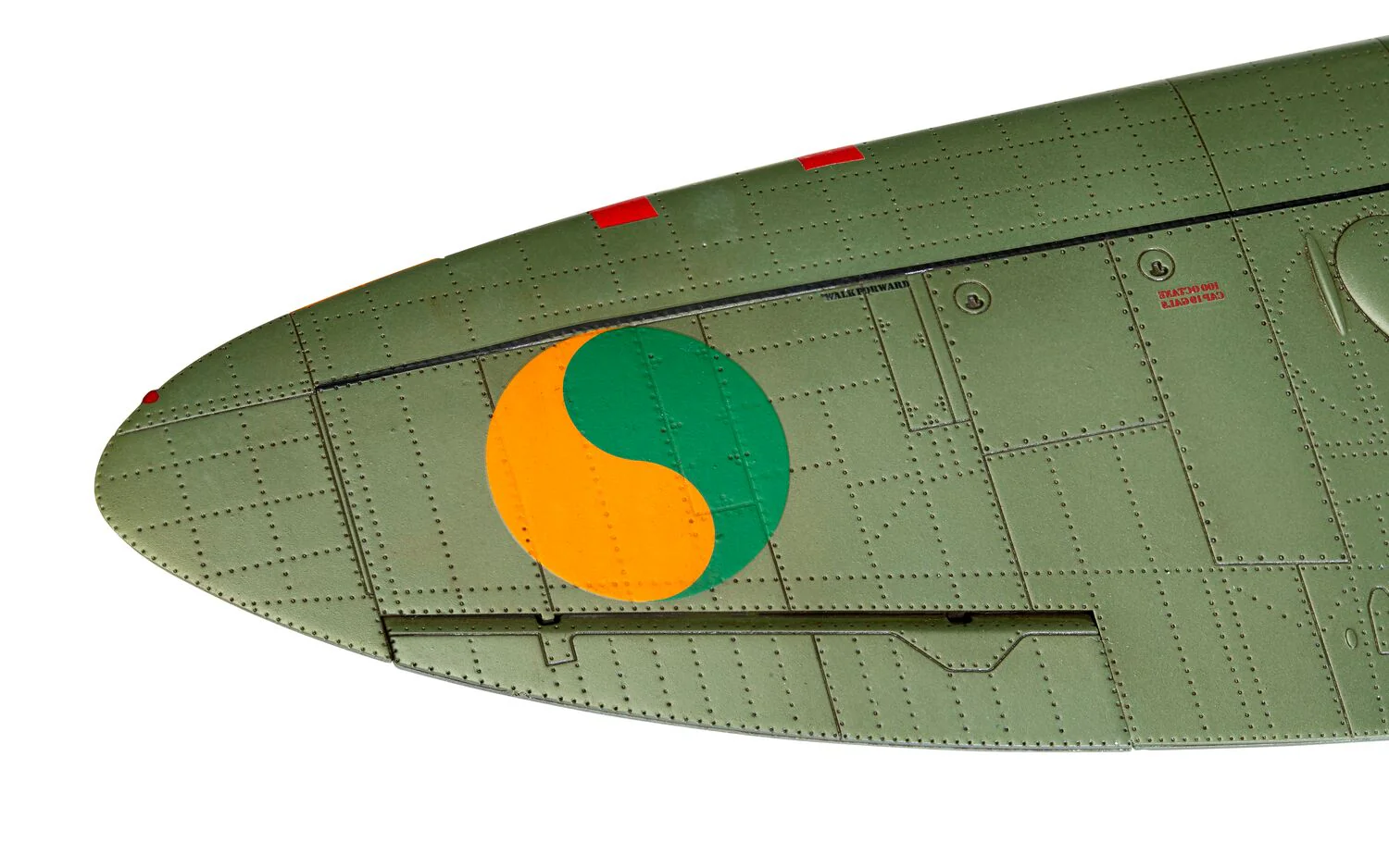 A05143 Supermarine Spitfire Tr.9 Model Kit - Image 10
