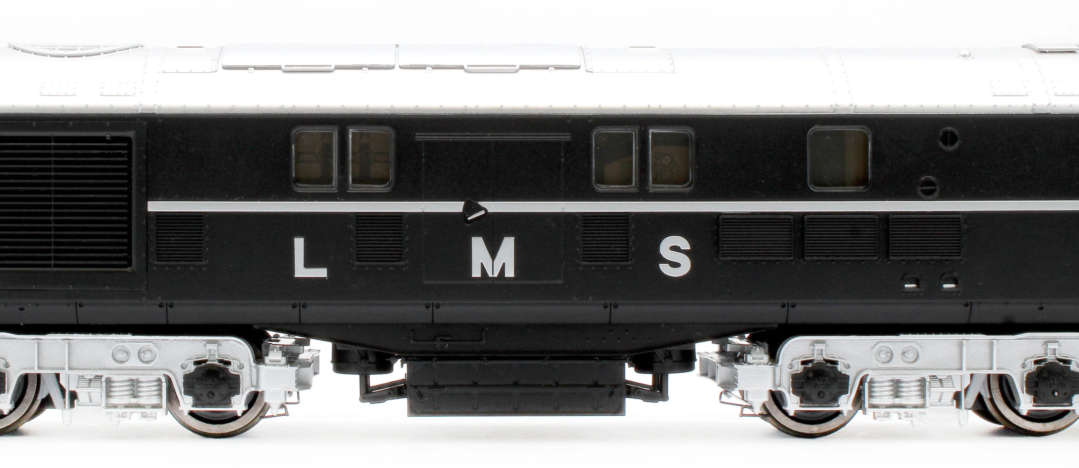 LMS 10000 Black & Chrome With LMS Lettering Diesel Locomotive - Image 10