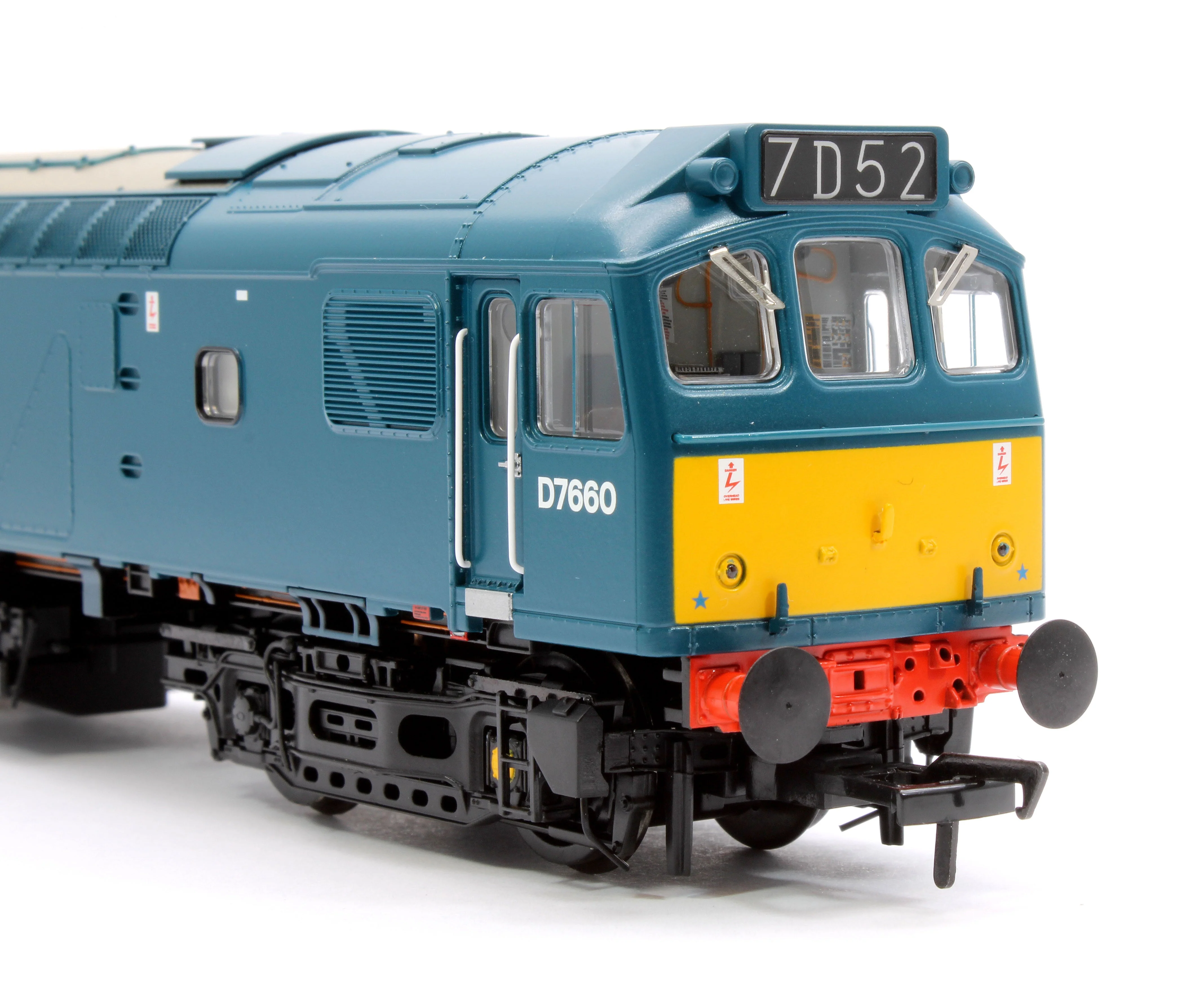 Pre-Owned Class 25/3 D7660 BR Blue (Small Yellow Panels) Diesel Locomotive - Image 10