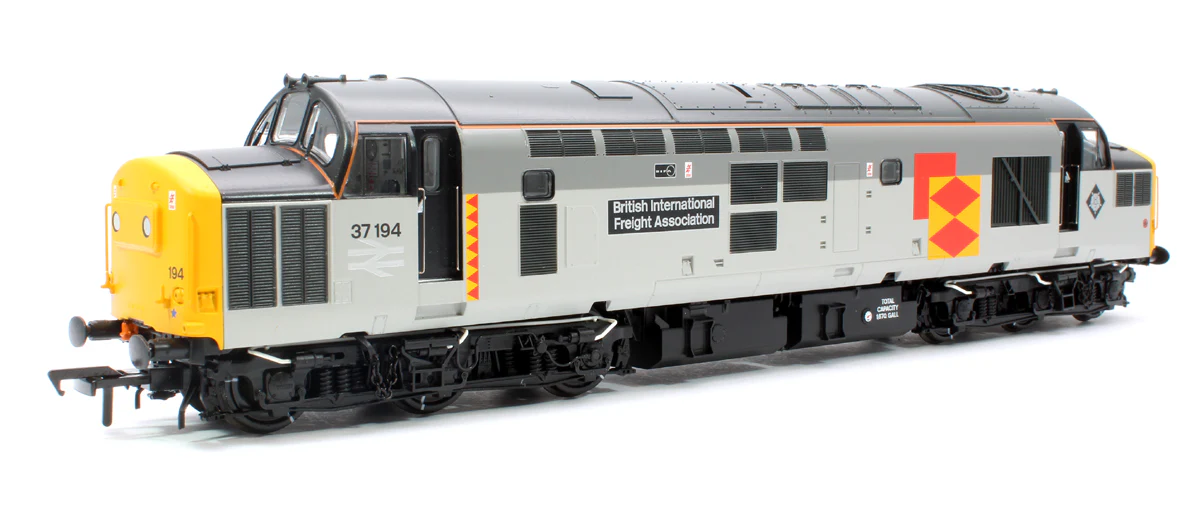 Pre-Owned 35-307 Class 37/0 Centre Headcode 37194 'British Int. Freight Assoc.' BR RF Diesel Locomotive - DCC Fitted - Image 3
