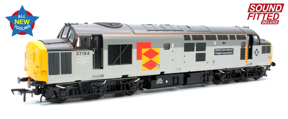 35-307SFX Class 37/0 Centre Headcode 37194 'British Int. Freight Assoc.' BR RF Diesel Locomotive (Deluxe DCC Sound)