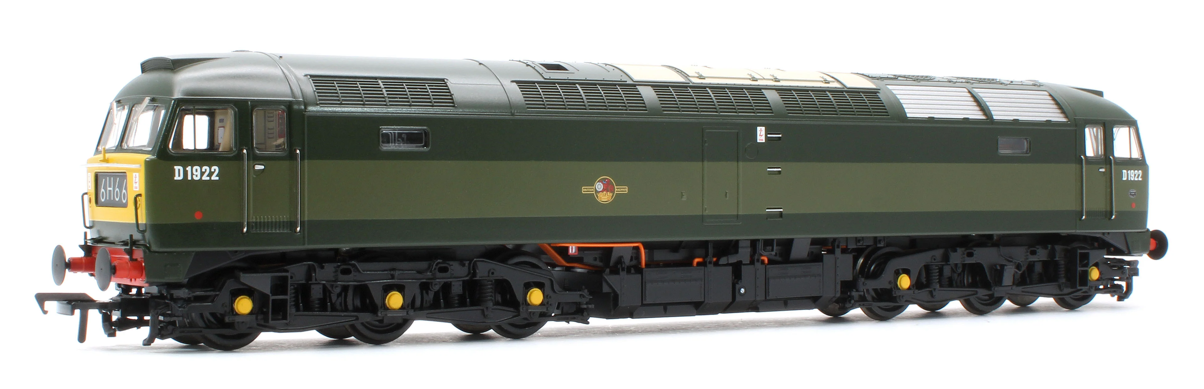 Class 47/0 D1922 BR Two-Tone Green (Small Yellow Panels) Diesel Locomotive - Image 4
