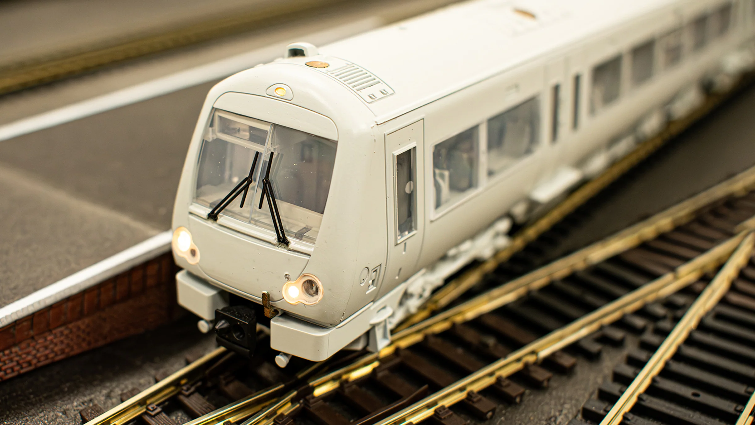 35-625 Class 170/4 3-Car DMU 170412 ScotRail - Image 9