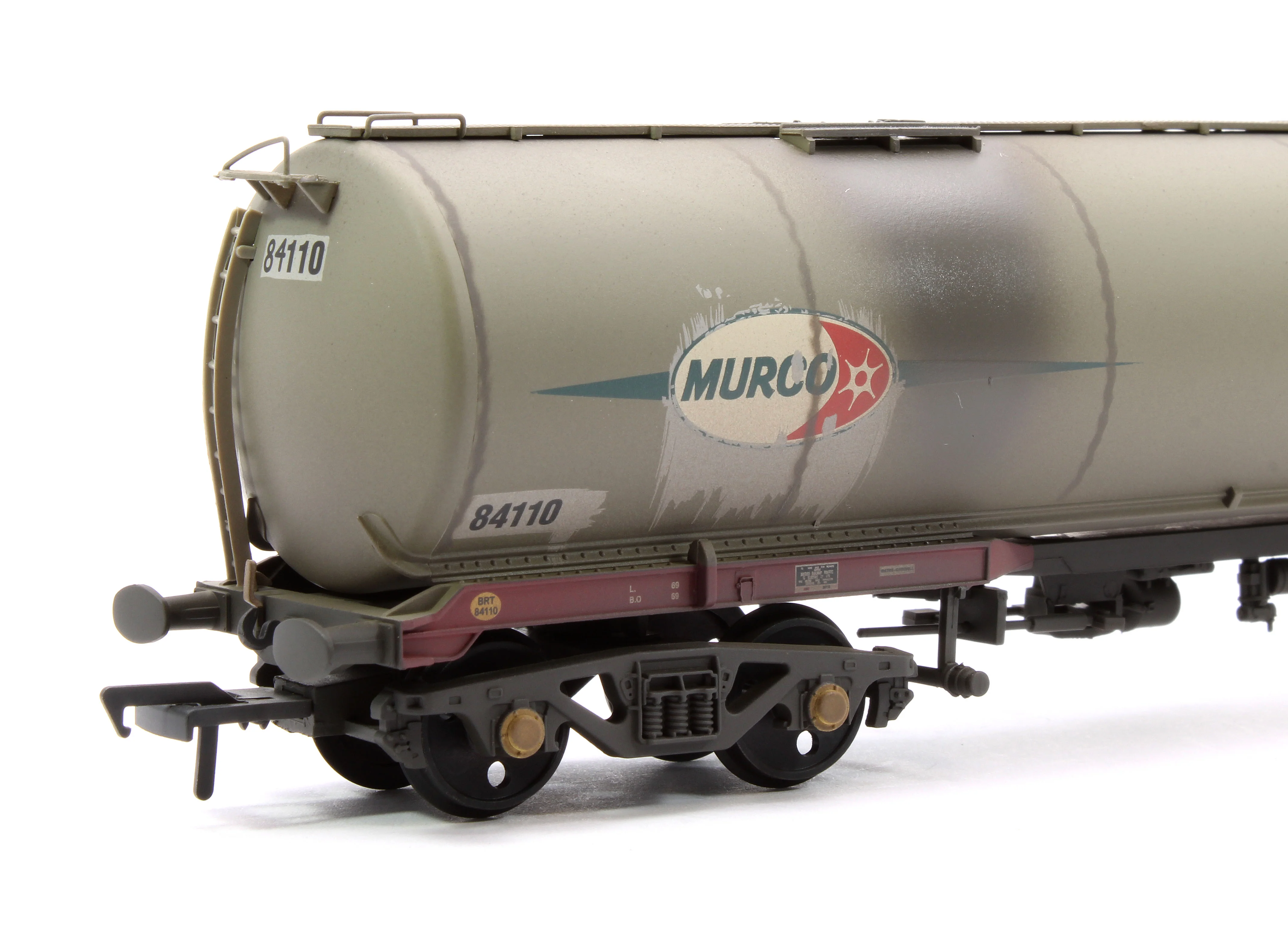 38-119B BR 102T TEA Bogie Tank Wagon Debranded (ex-Murco) Grey No.84110 - Weathered - Image 4