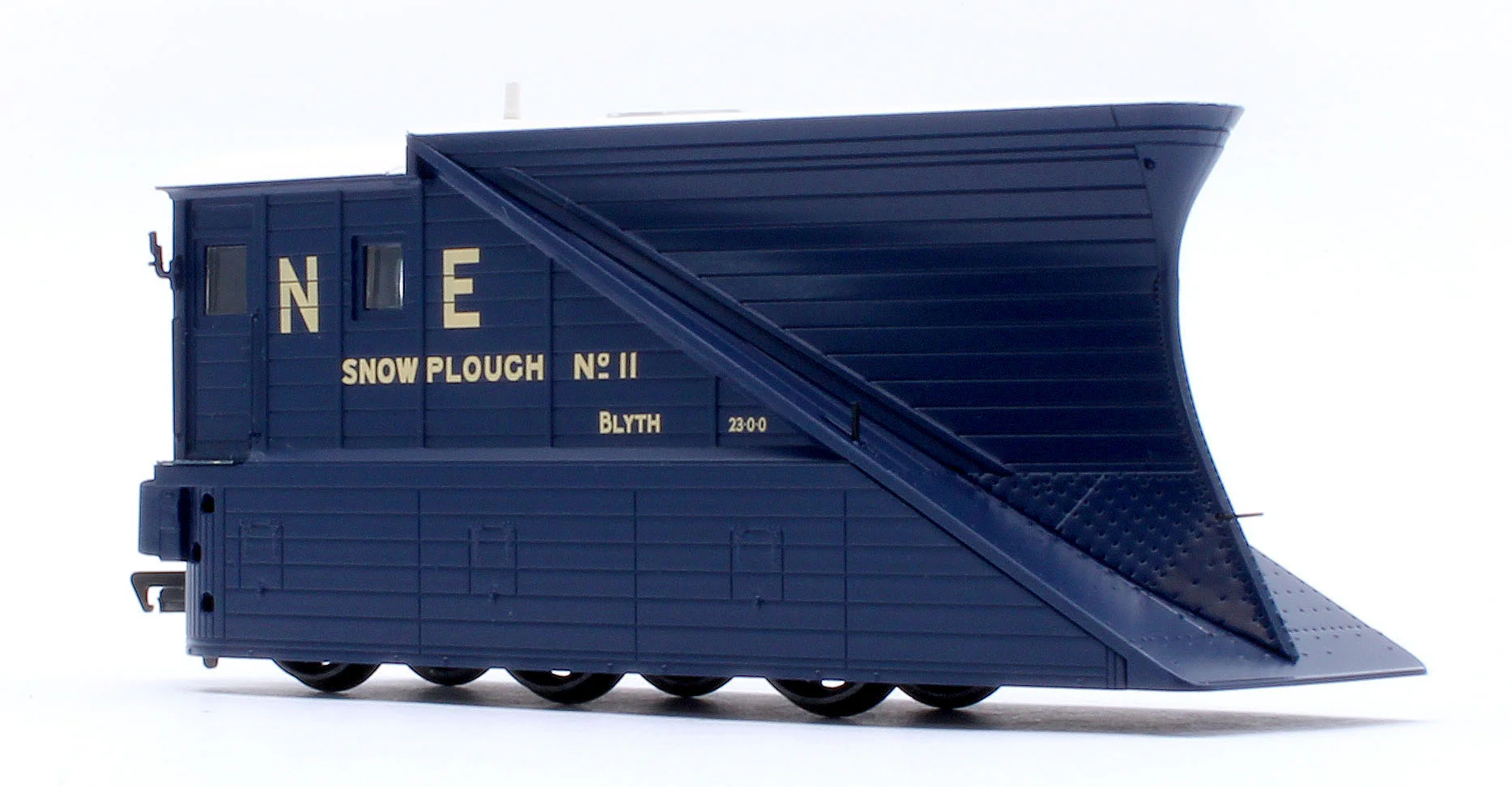 Pair of 2 NER Snowploughs 11 & 12 LNER Blue - Image 8