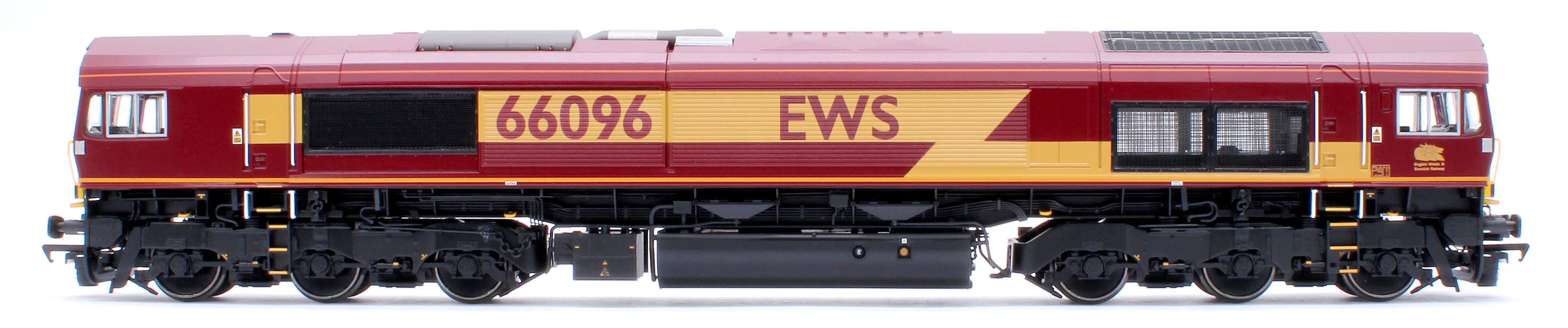 Class 66/0 66096 EWS Diesel Locomotive - Deluxe DCC Sound - Image 2