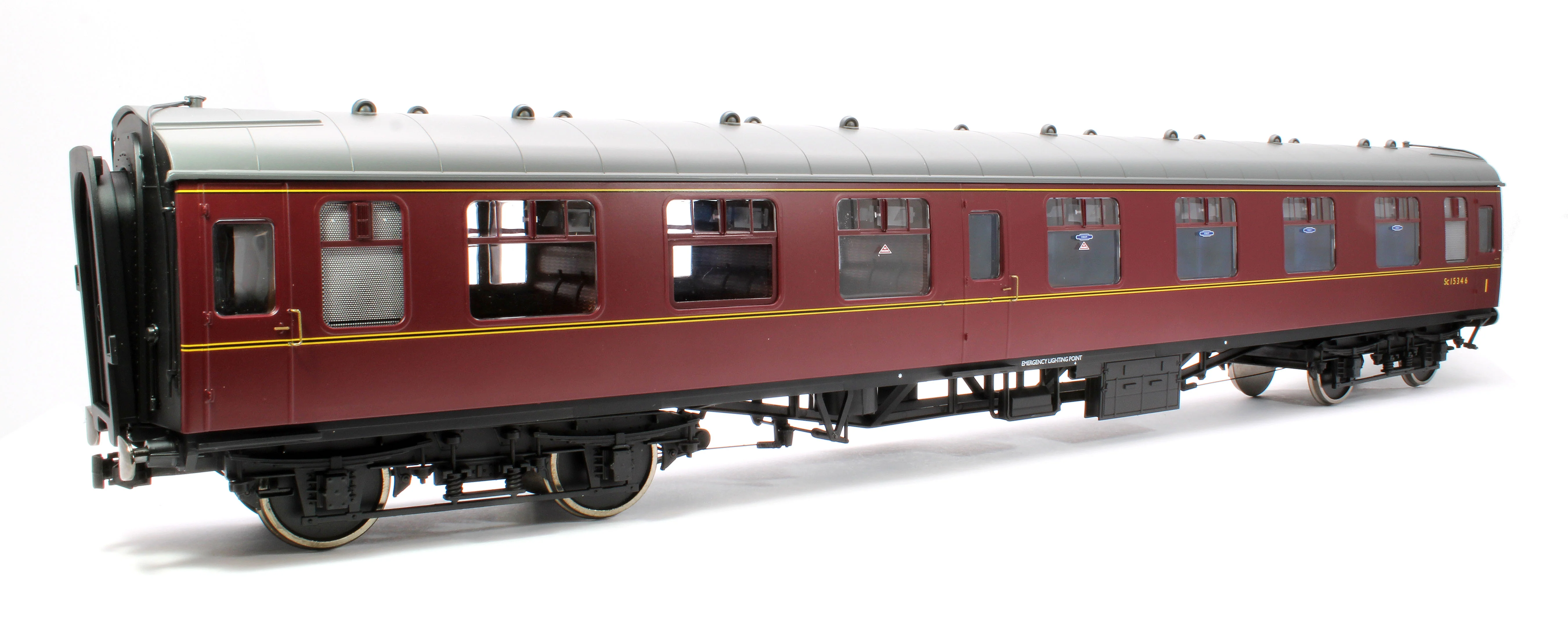 7P-001-807D BR Mk1 Maroon CK Sc15346 with Window Beading - DCC Fitted