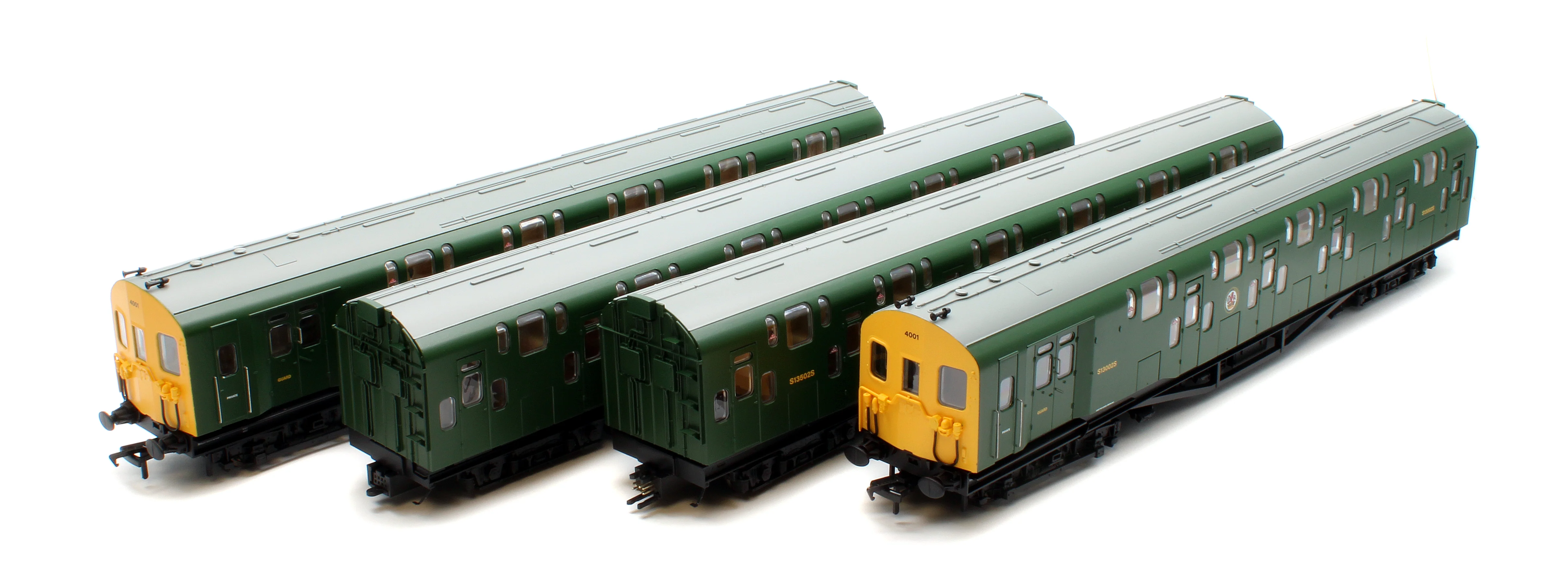 Bulleid Class 4DD Double Decker 4 Car EMU 4001/4901 BR Green with Full Yellow Ends - DCC Fitted - Image 3