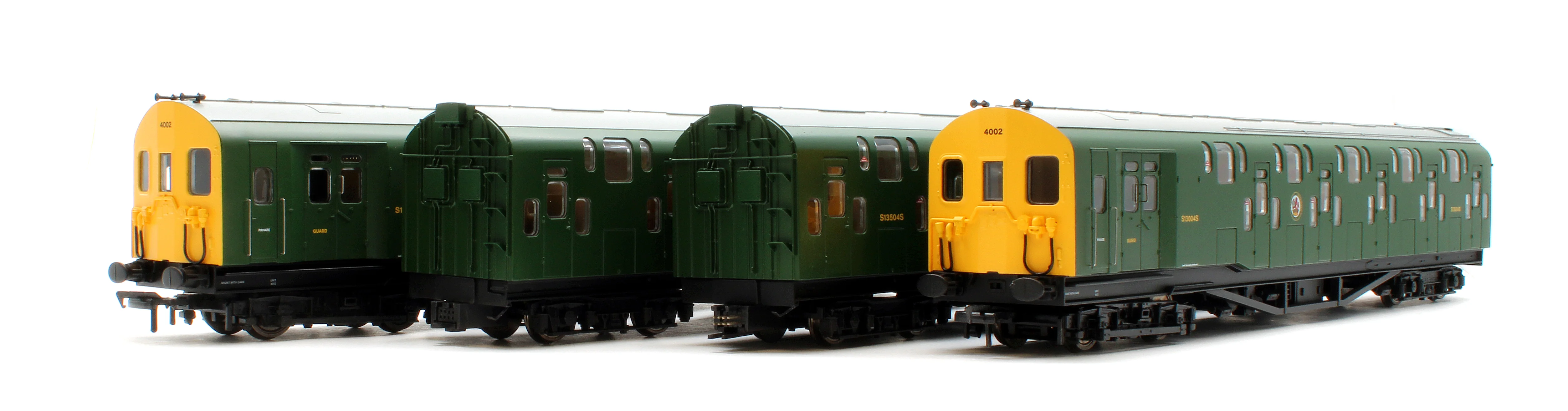 Bulleid Class 4DD Double Decker 4 Car EMU 4002/4902 BR Green with Full Yellow Ends