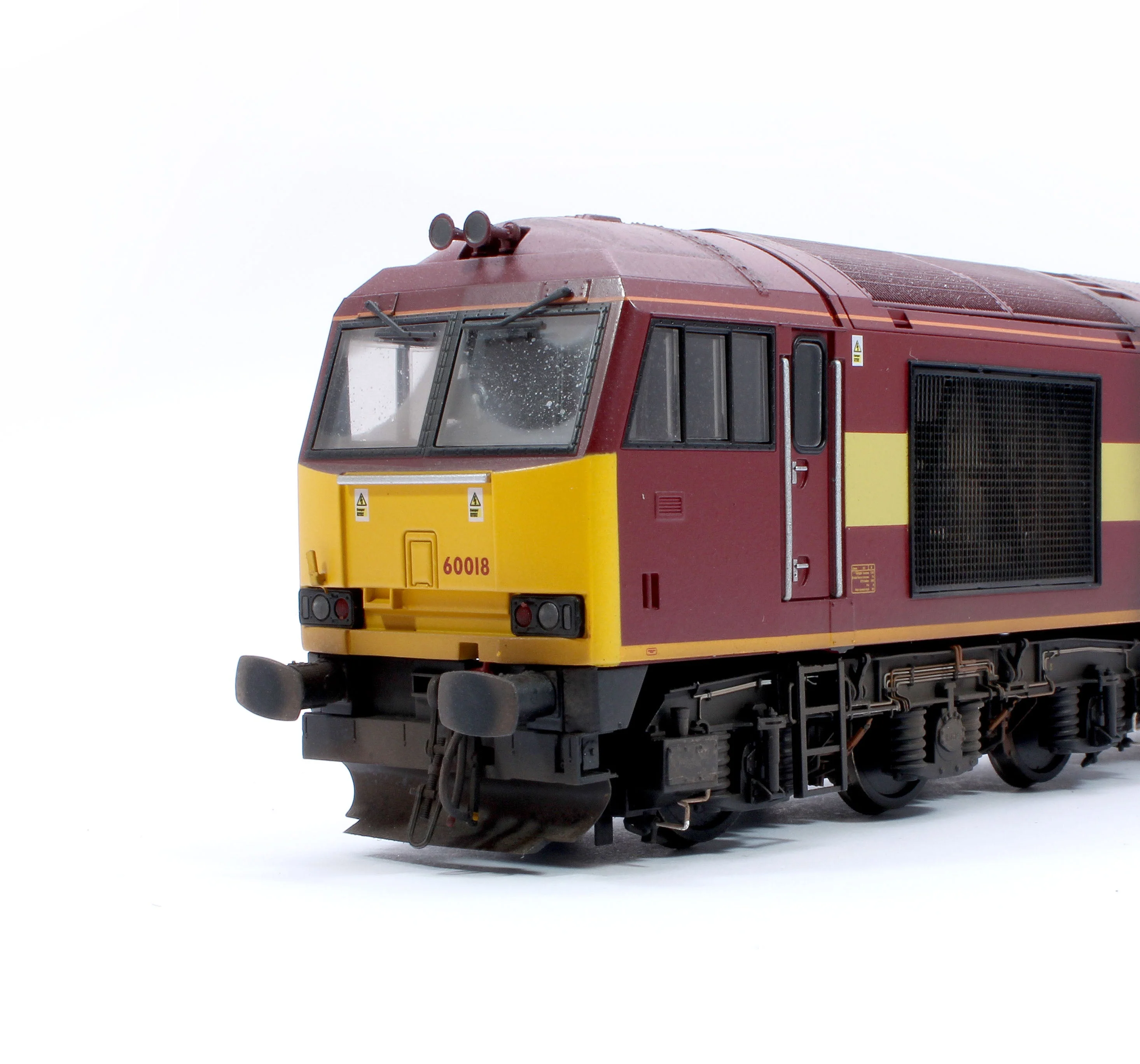 Pre-Owned Highly Detailed Premium Weathered Class 60 018 EWS Diesel Electric Locomotive - DCC Sound - Image 9