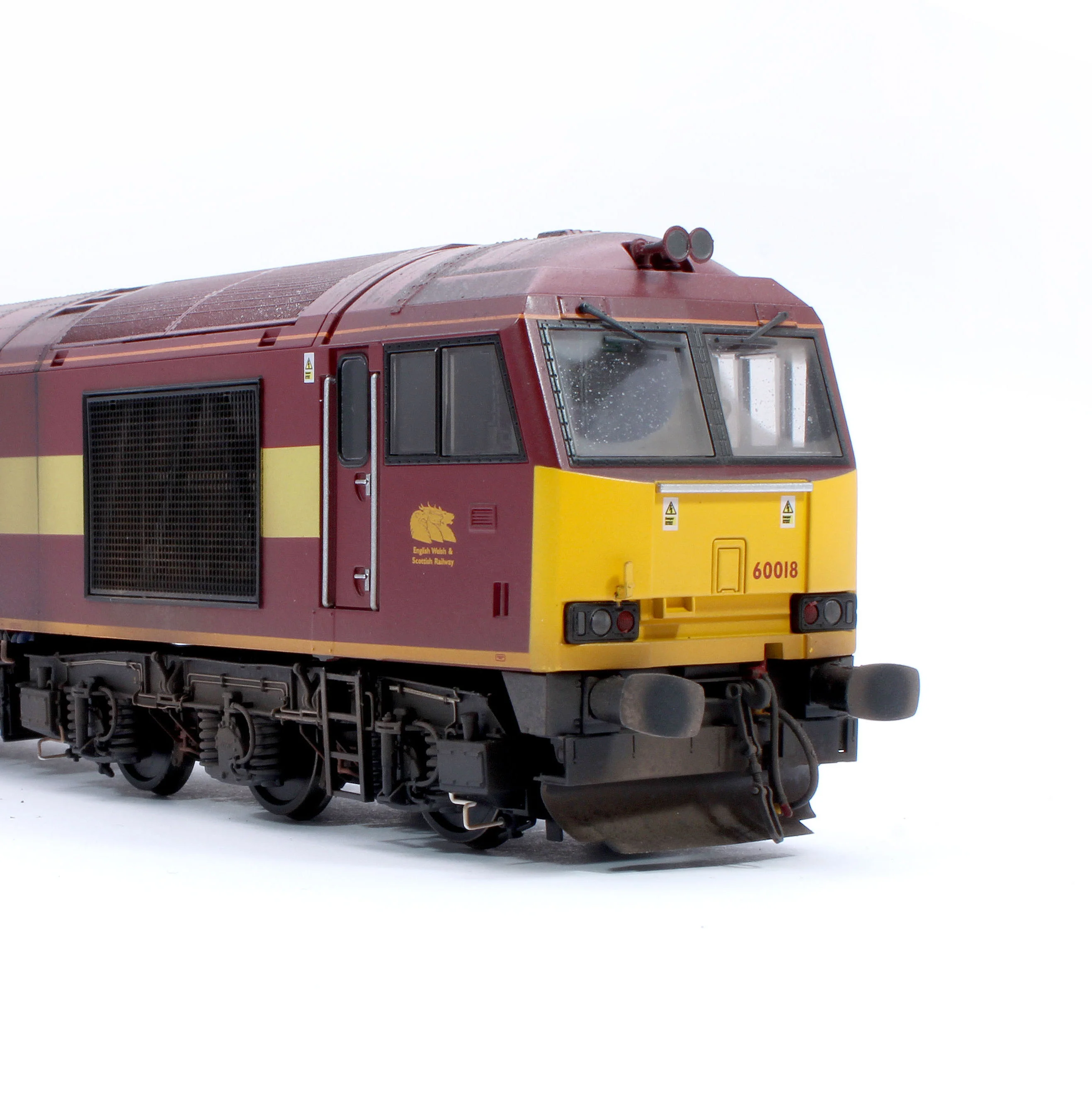 CM-60018-EWSW Highly Detailed Premium Weathered Class 60 018 EWS Diesel Electric Locomotive - Image 10