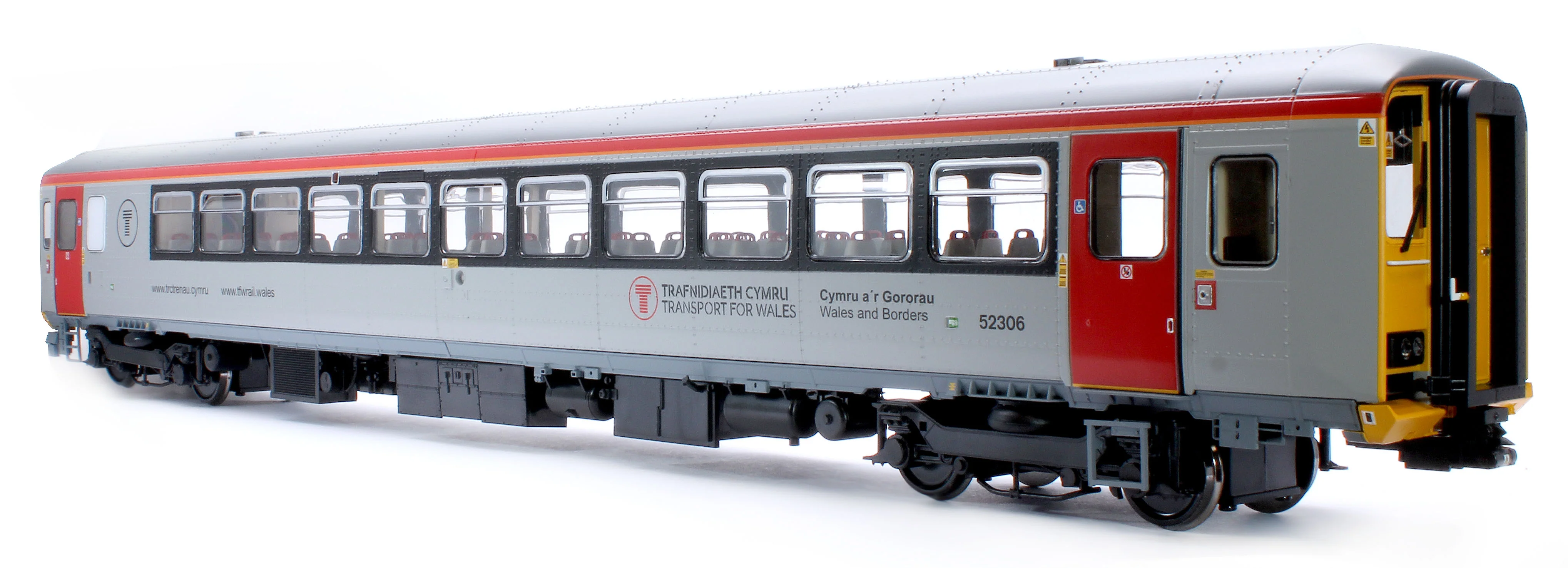 53271 Class 153 Transport for Wales Grey/Red 153906 Diesel Locomotive - Image 2
