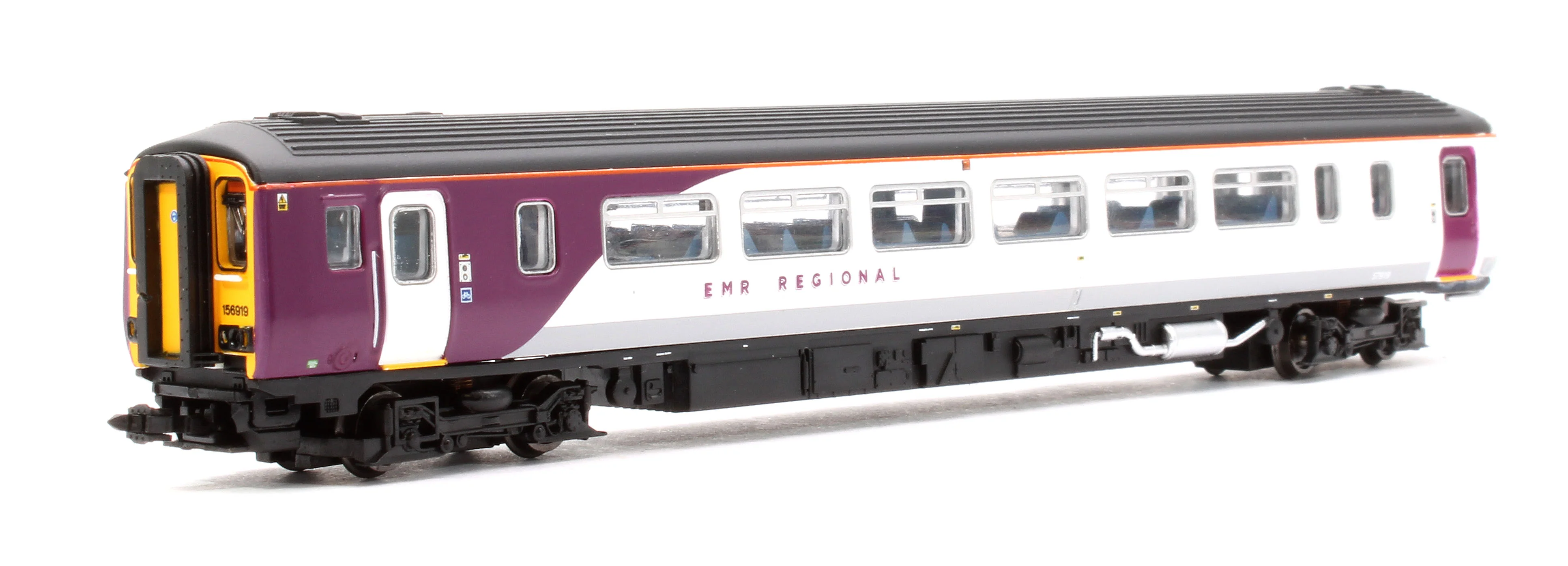 GM2210901 Class 156 919 EMR Regional 2 Car DMU - Image 2