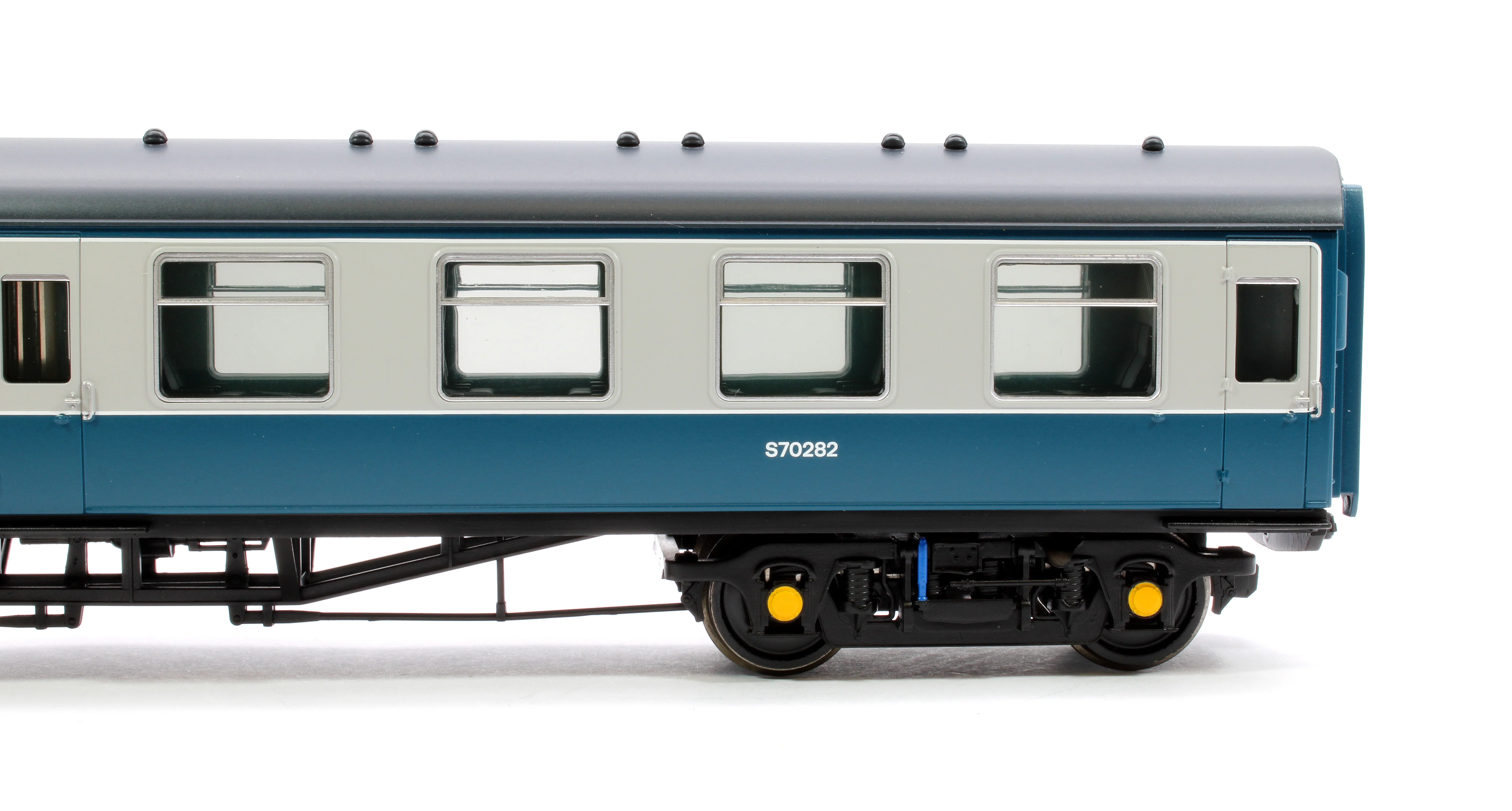 Class 411 4-CEP 4-Car EMU (Refurbished) 411506 BR Blue & Grey - Image 13