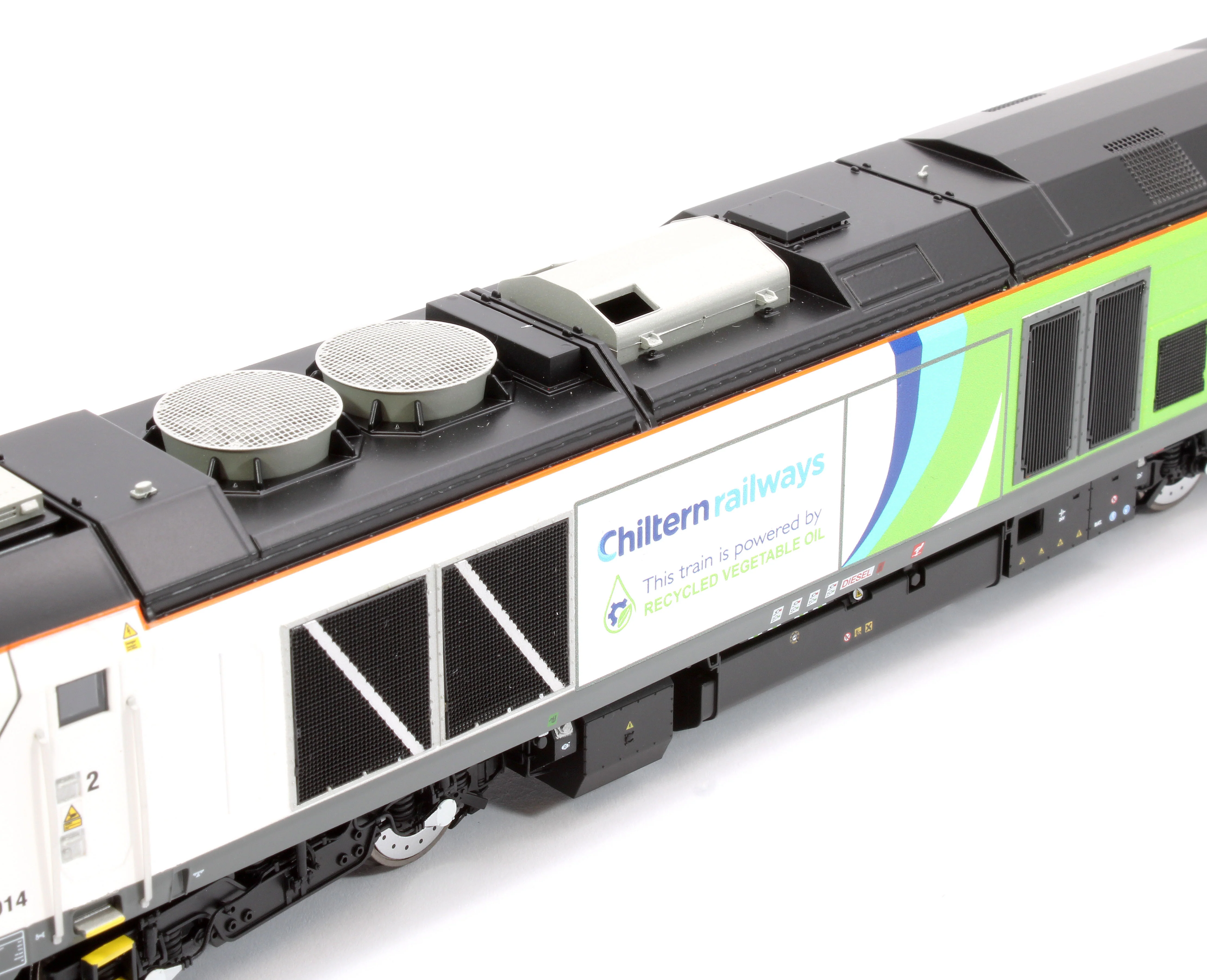 4D-022-028S Class 68 68014 Chiltern Green Bio Fuel Livery Diesel Locomotive - Sound Fitted - Image 11