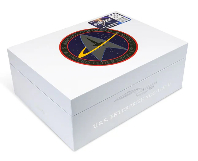 CC96611 Star Trek - USS Enterprise NCC-1701-D (The Next Generation) - Image 6
