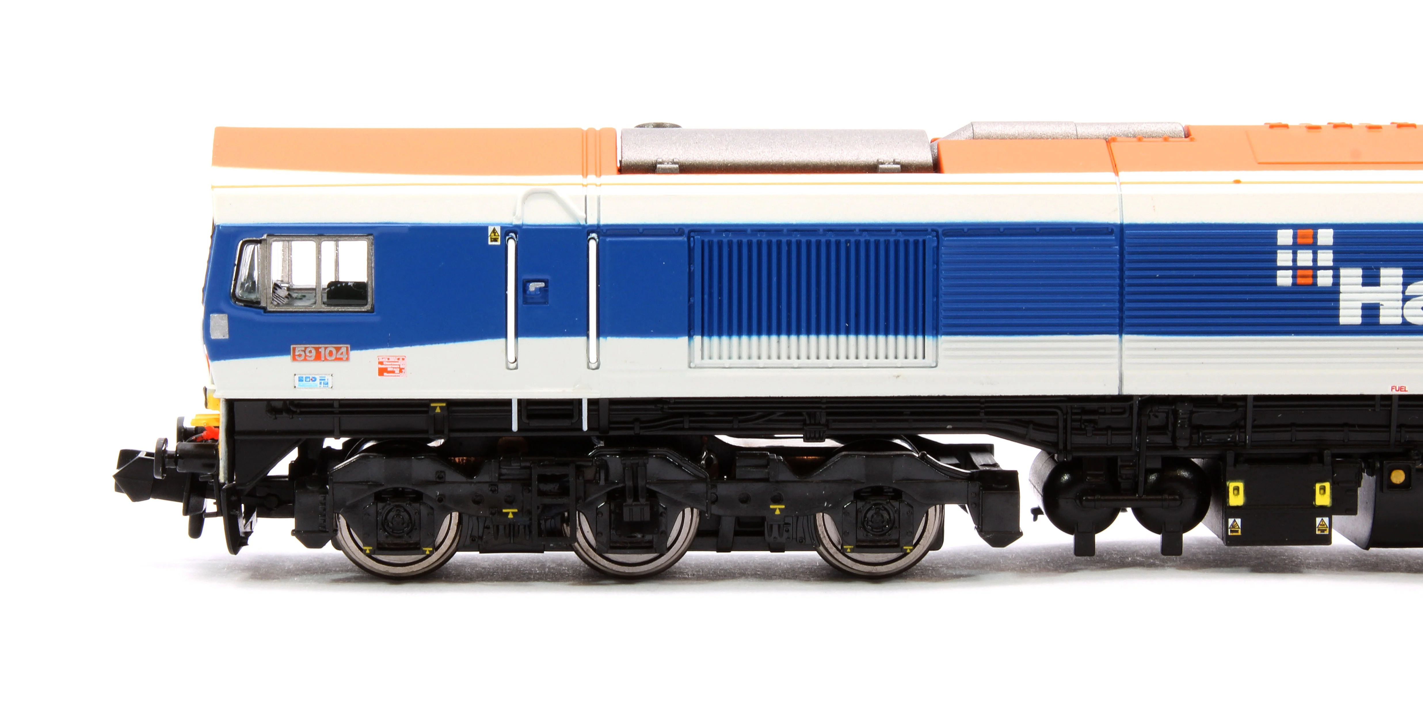 2D-005-004 Class 59104 'Village of Great Elm' Hanson Diesel Locomotive - Image 6