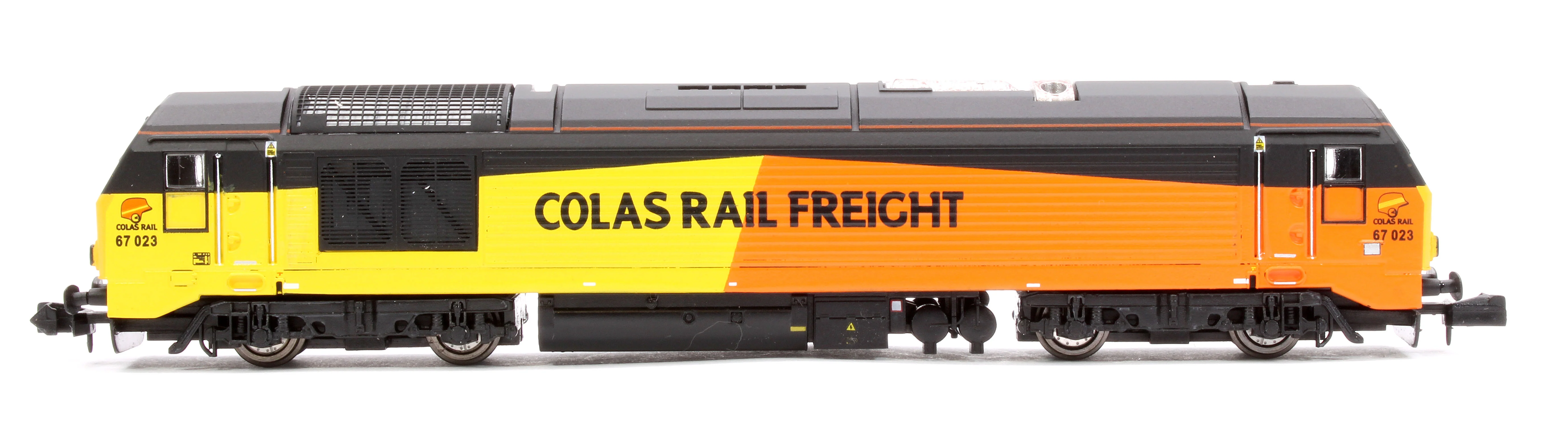 2D-010-012D Class 67 Colas Rail 67023 Stella Diesel Locomotive - DCC Fitted - Image 6