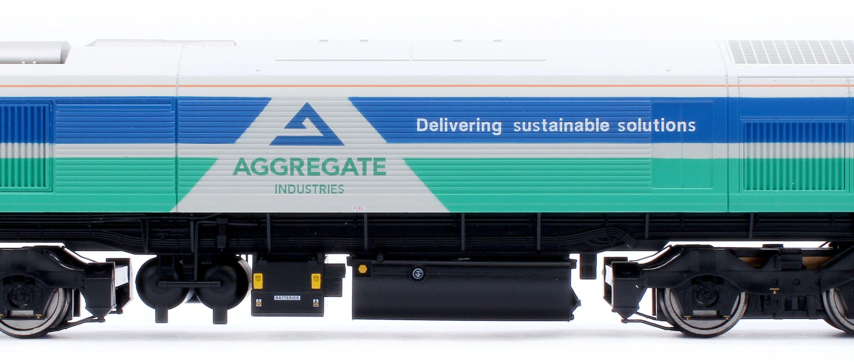 Class 59 Aggregate Industries 59002 Alan J Day Diesel Locomotive - DCC Sound - Image 7