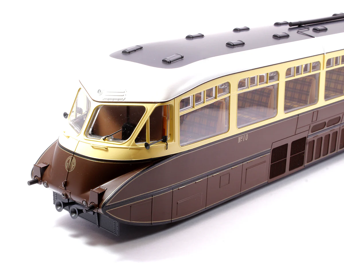 7D-011-002S Streamlined Railcar 10 Lined Chocolate & Cream GWR Monogram Diesel Locomotive - DCC Sound - Image 4