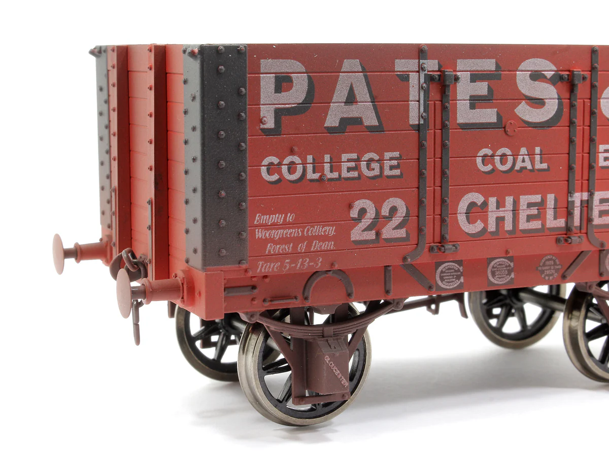 7F-072-006W 7 Plank 9' Wheelbase 2 Door Pates & Co No 22 - Weathered - Image 4