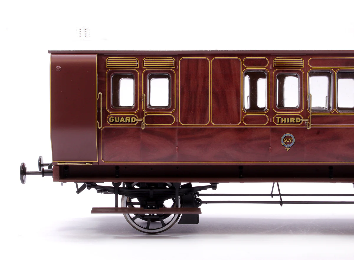Stroudley 4 Wheel Sub Oil Lit Brake 3rd Mahogany 917 - DCC & Light Bar Fitted - Image 5