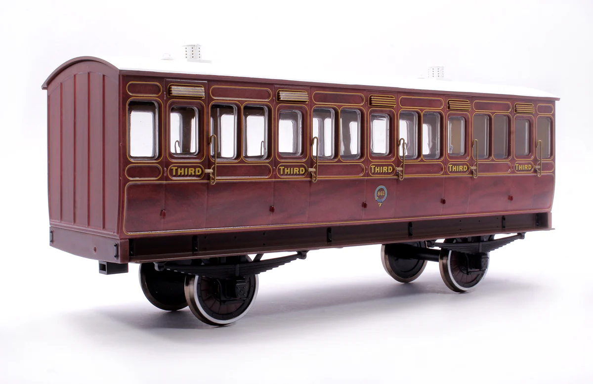 7P-020-100L Stroudley 4 Wheel Suburban Oil Lit 3rd Mahogany 861 - Light Bar Fitted - Image 3