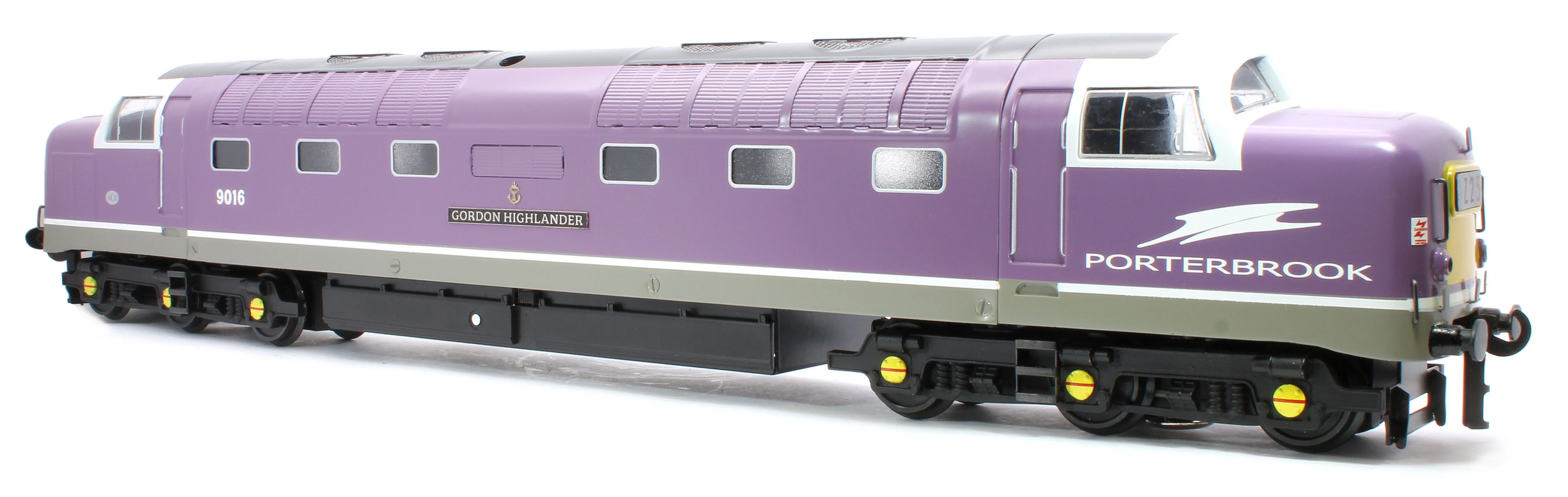 E/41-D Class 55 English Electric Deltic "Gordon Highlander" Porterbrook Purple No. 9016 Diesel Locomotive - Image 3