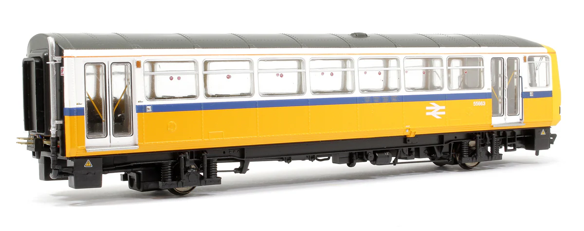 E83025 Class 143 2-Car DMU 143622 BR Tyne & Wear PTE - Image 3