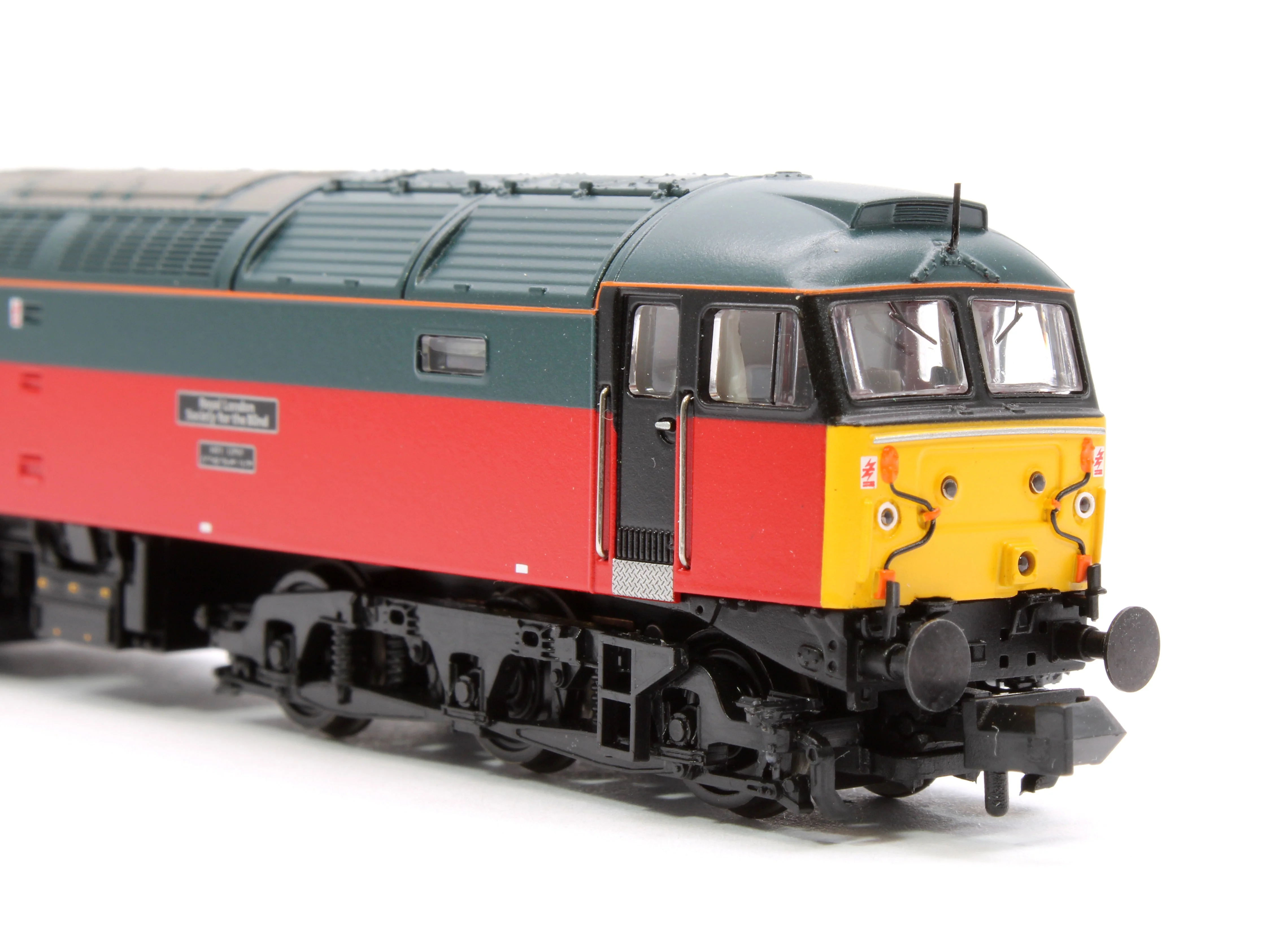 Pre-Owned 372-262 Class 47/7 47745 'Royal London Society For The Blind' Rail Express Systems Diesel Locomotive - Image 7