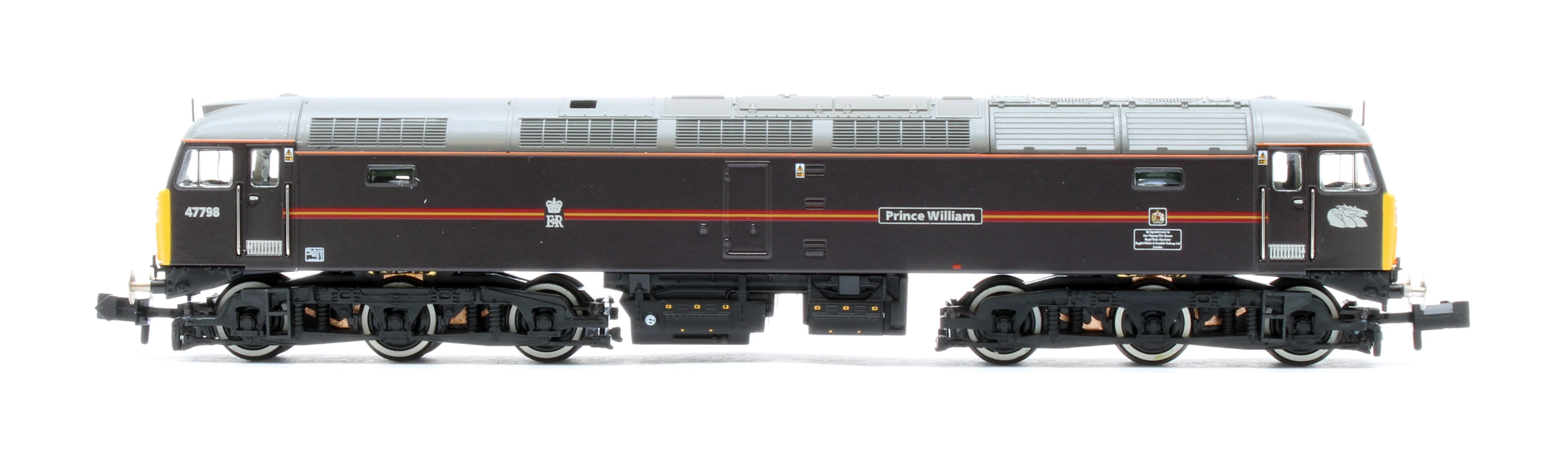 372-262NRMSF Class 47/7 47798 'Prince William' EWS Royal Claret (Locomotion Models Exclusive) Diesel Locomotive - DCC Sound - Image 6
