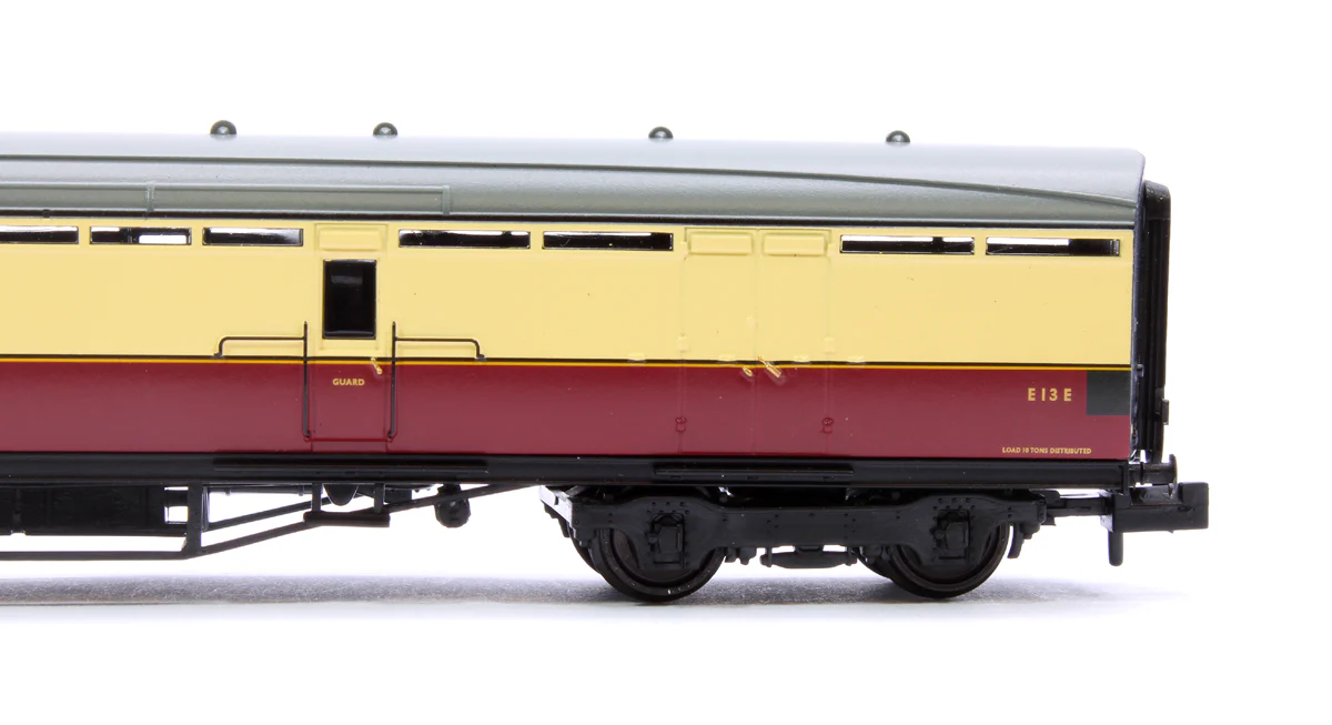 374-861 LNER Thompson Full Brake BR Crimson & Cream No. E13E - Image 4