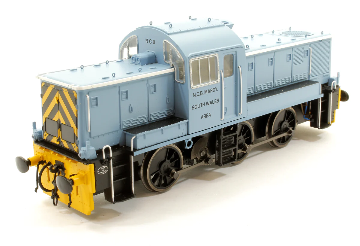 Class 14 NCB South Wales Pale Blue D9530 Diesel Locomotive - Image 6