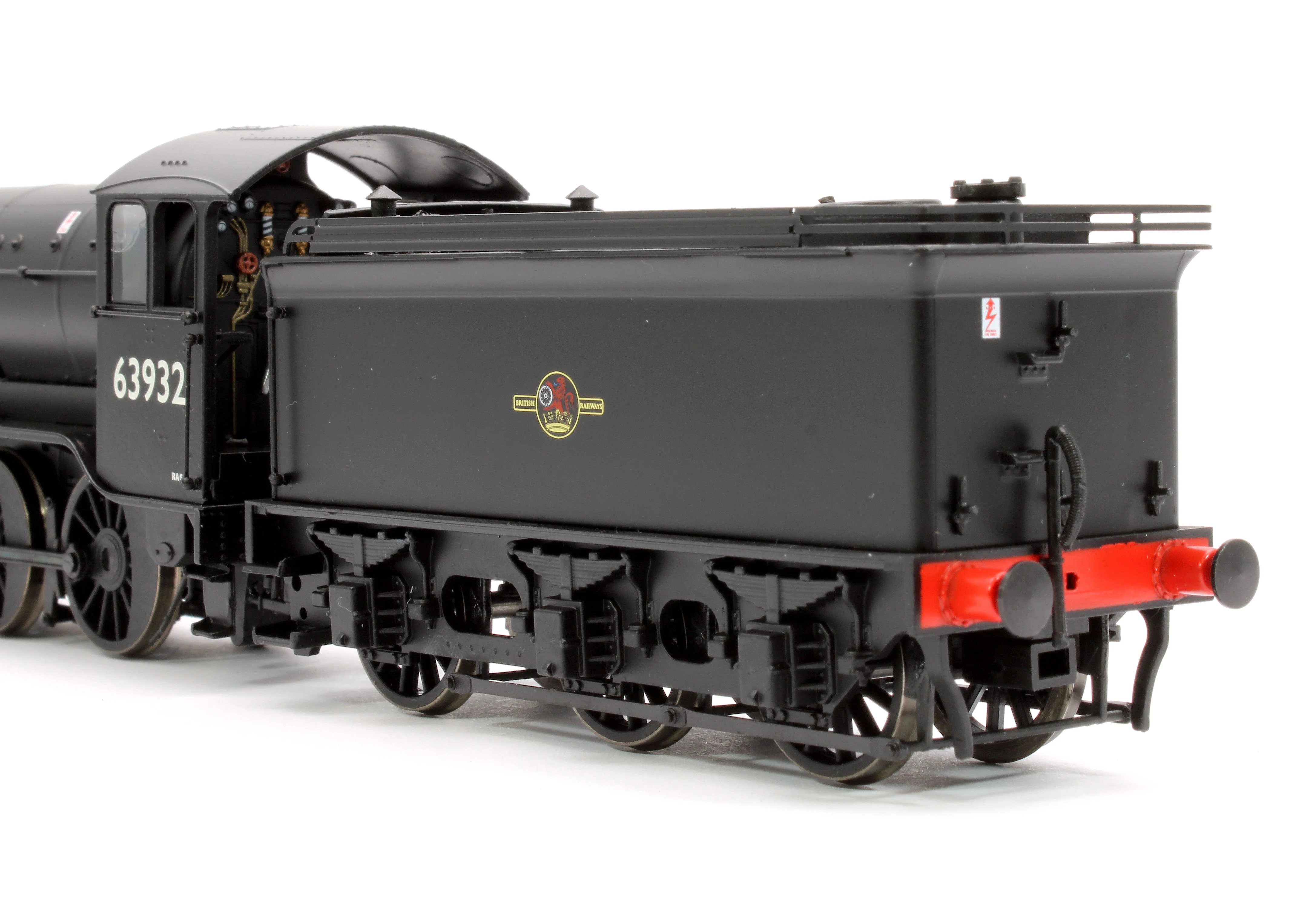 3943 Class O2/4 'Tango' BR late crest black No. 63932 with low running plate, side window cab and GN tender, short chimney - Image 8