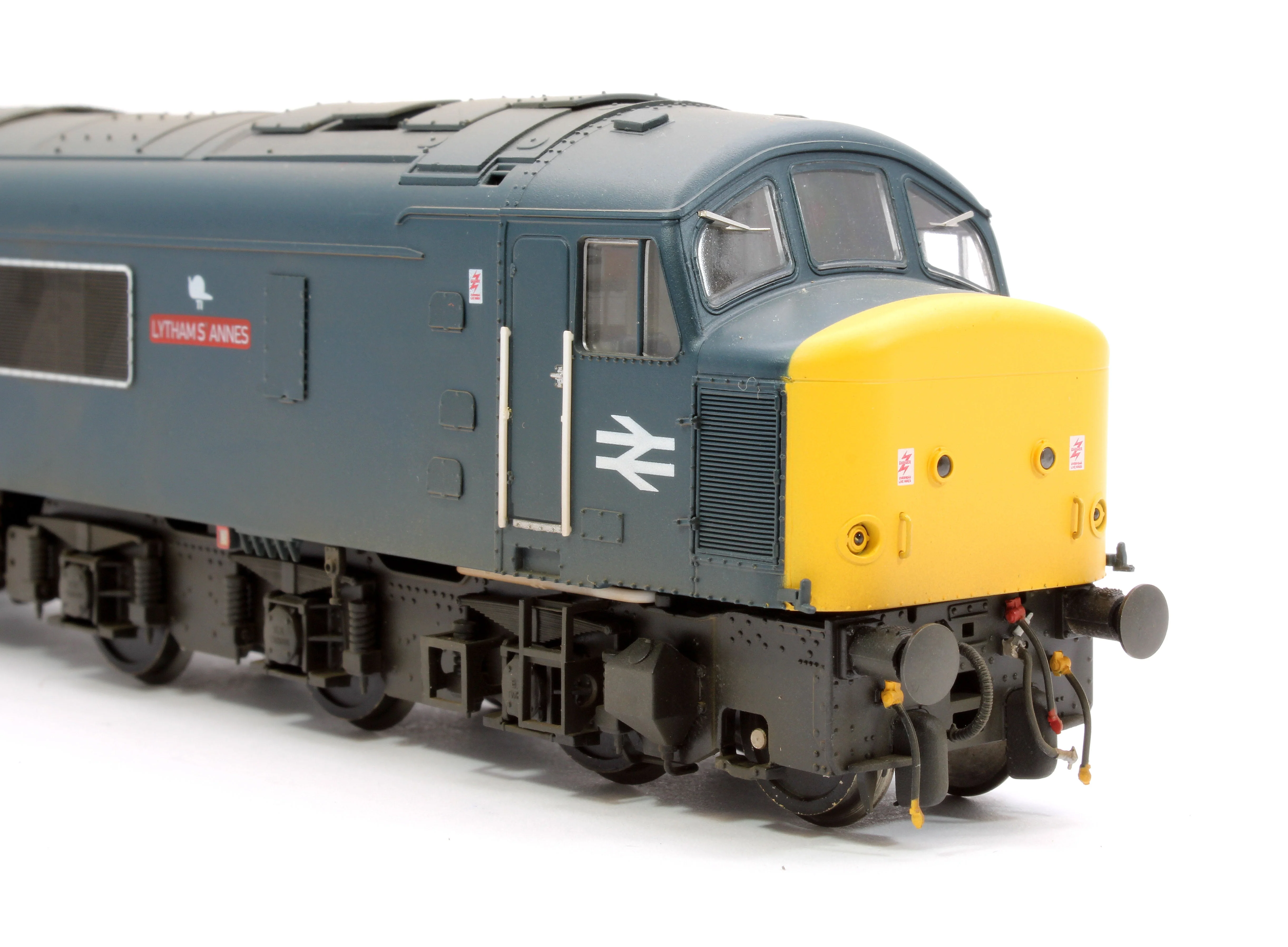 Pre-Owned Class 45/1 97409 'Lytham St Annes' BR Blue (Tinsley painted names) Diesel Locomotive - Weathered - Image 10