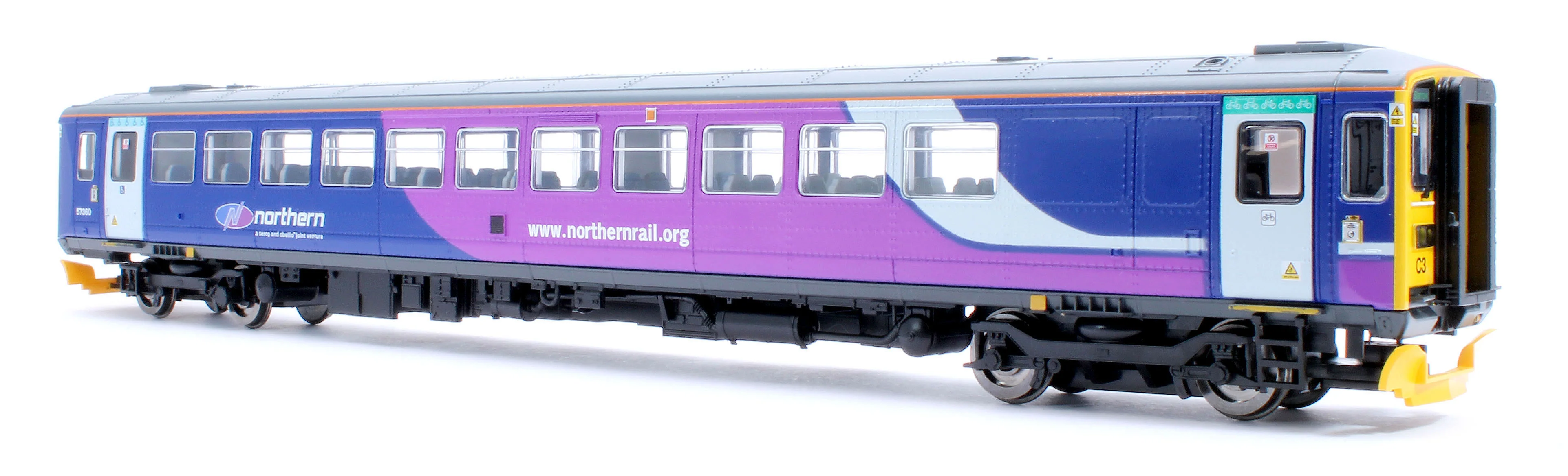 Class 153 Northern Rail 153360 Diesel Locomotive - Image 5