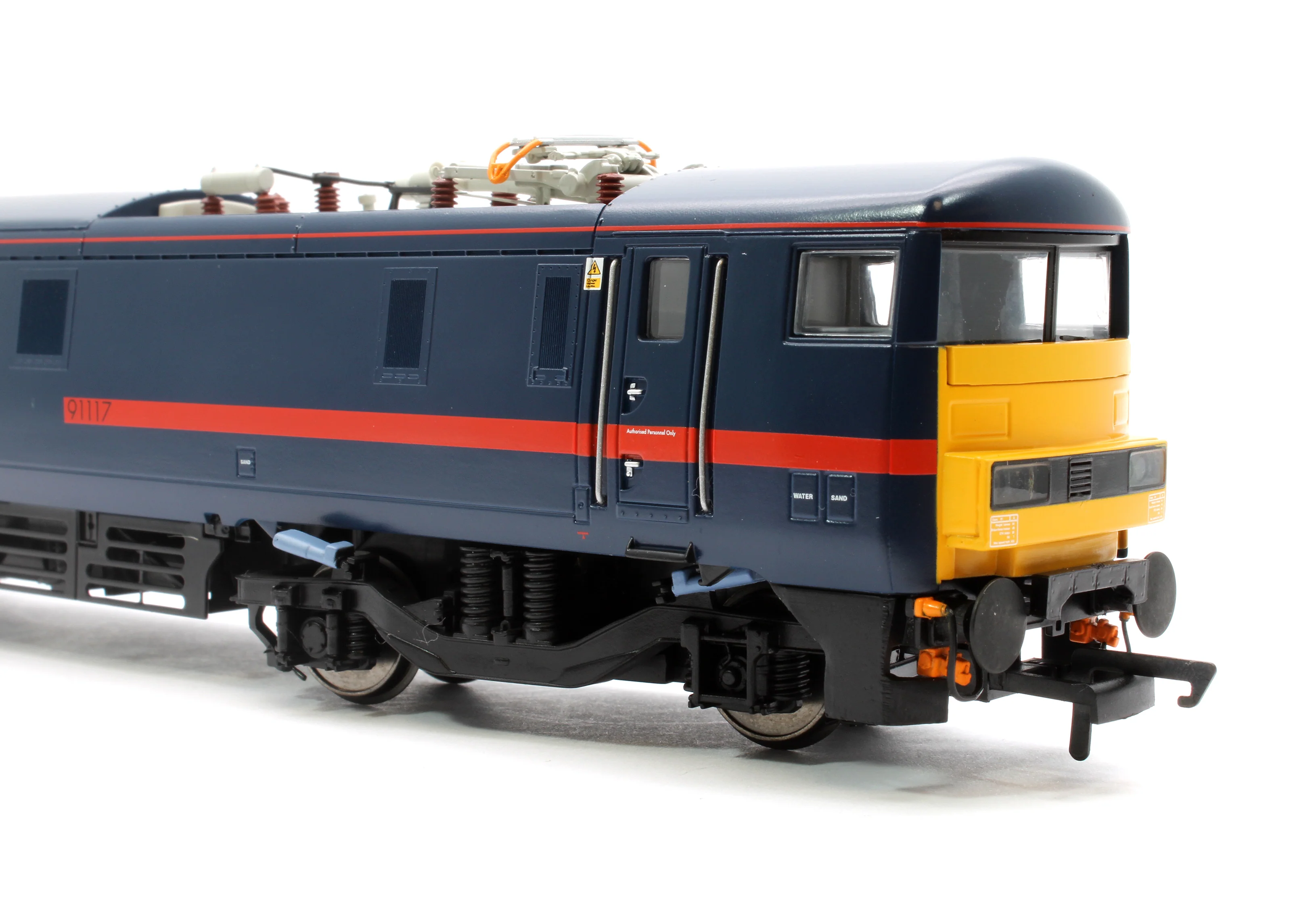Class 91 91117 Bo-Bo "Cancer Research UK" GNER - Electric Locomotive - Image 7