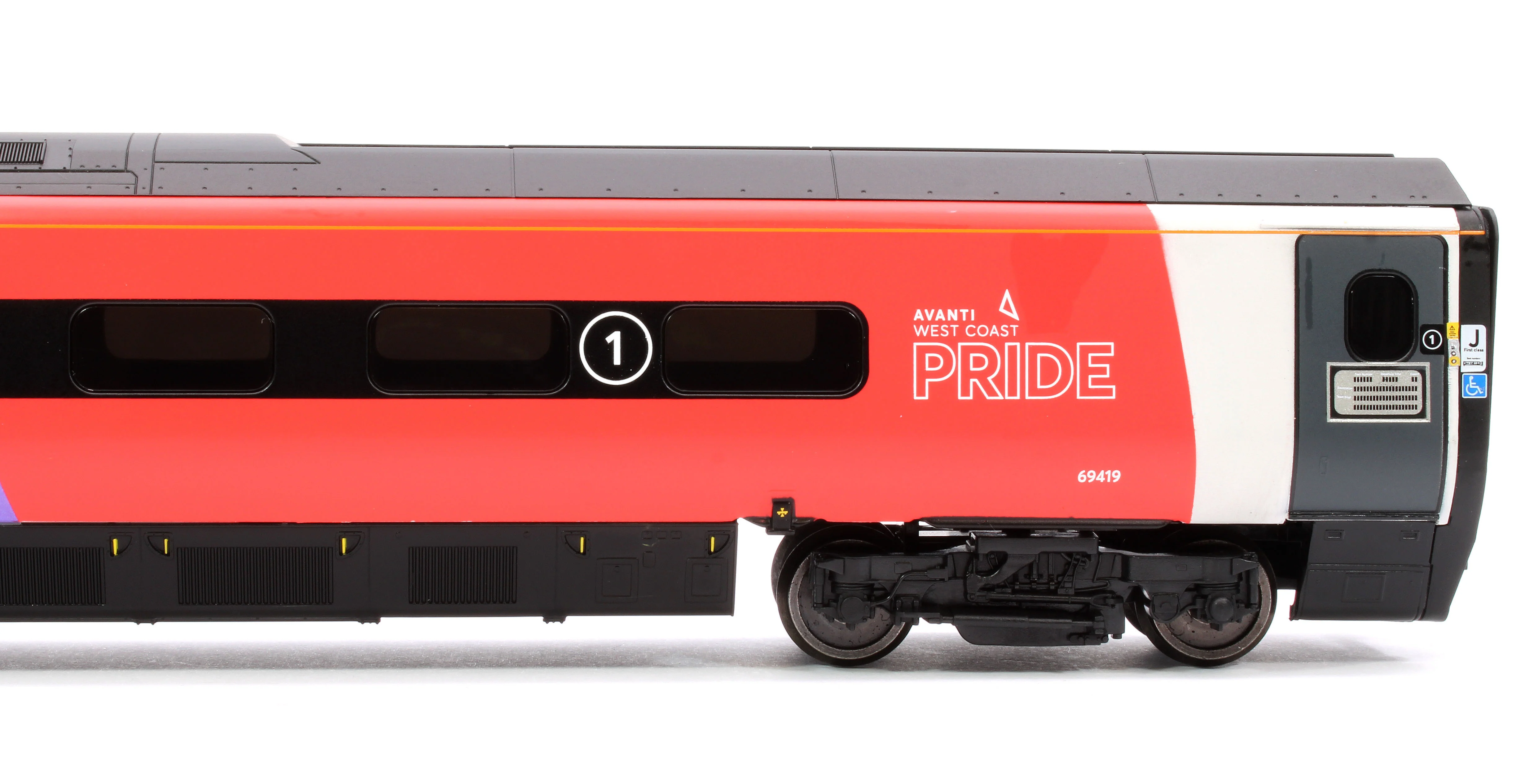 Pendolino Motor First (MF) Avanti West Coast Pride Livery 69419 - Image 4