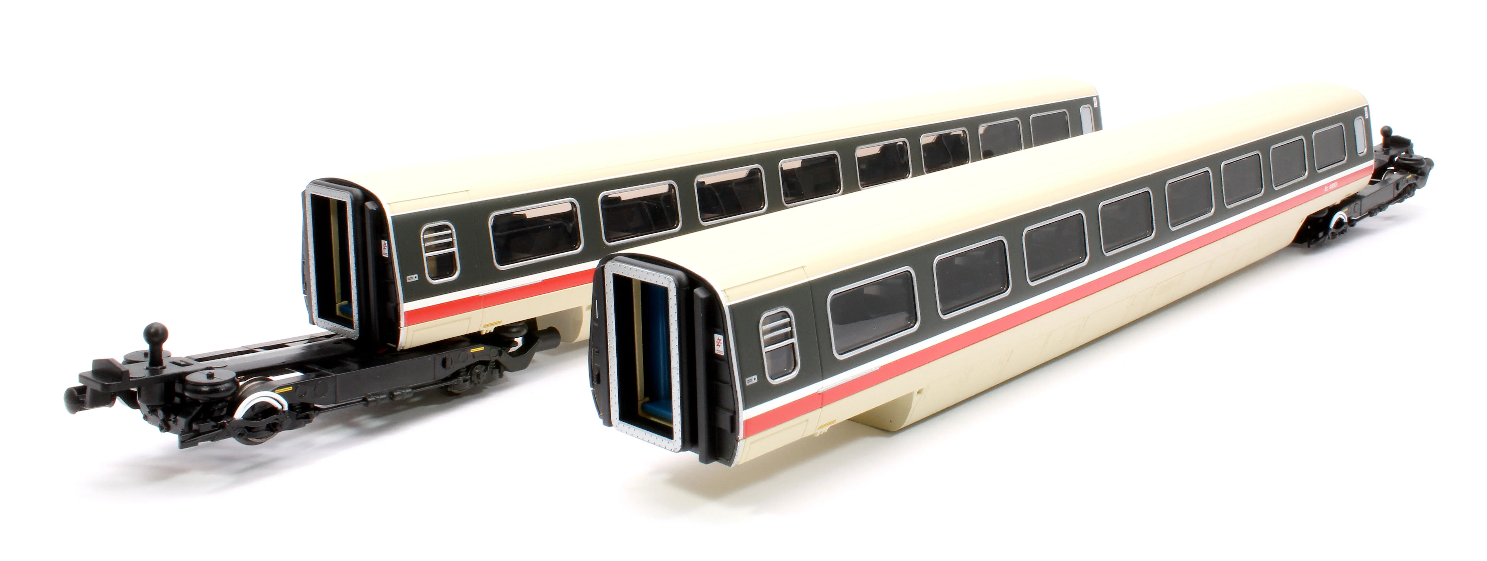 R40212 Class 370 Advanced Passenger BR '48501 & 48502' Train 2-car TF Coach Pack
