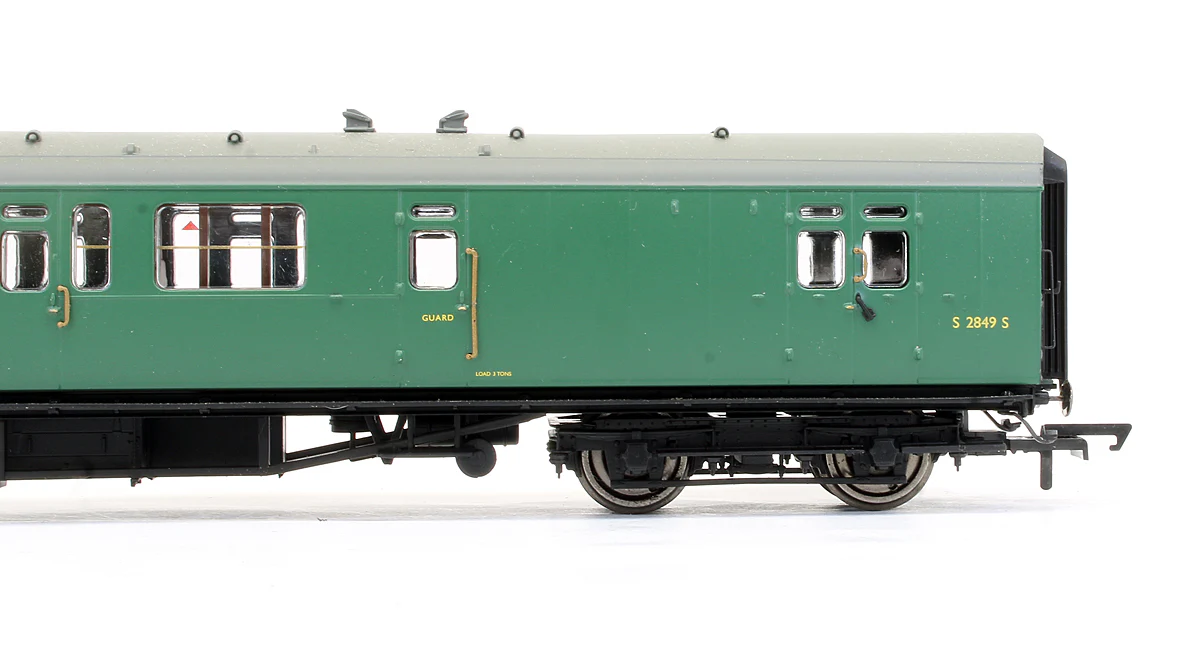 BR Bulleid Suburban Brake 3rd Coach 'S2849S' - Image 3