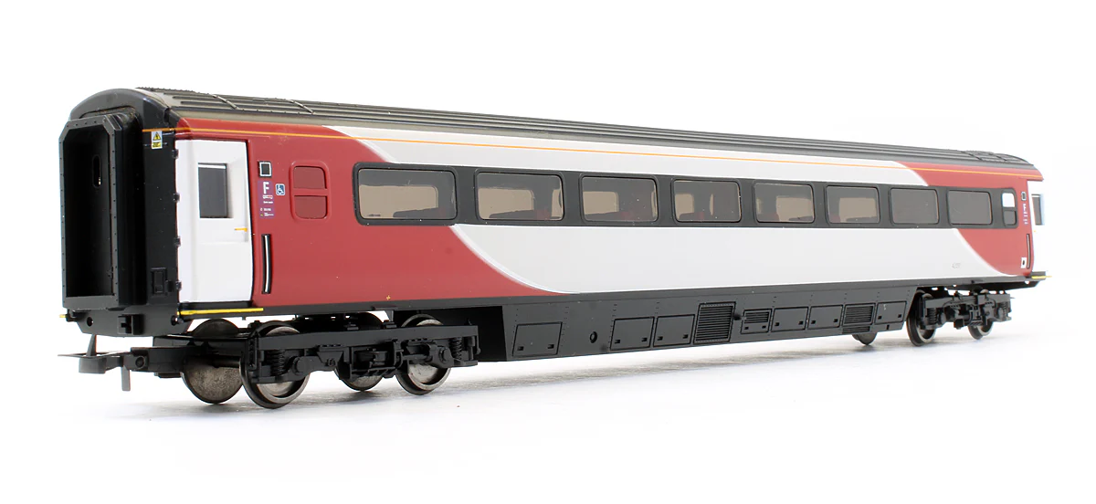 Pre-Owned LNER MK3 TSD Coach '42091' - Image 2