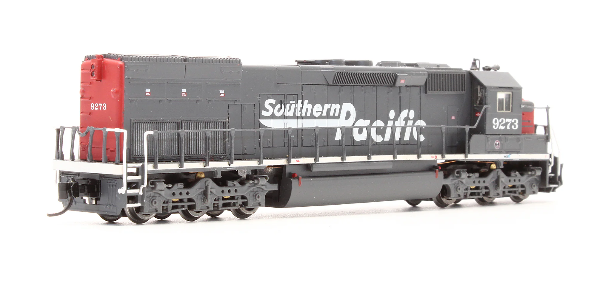 Pre-Owned SD45T-2 Diesel Locomotive Southern Pacific - Road #9273 - Image 4