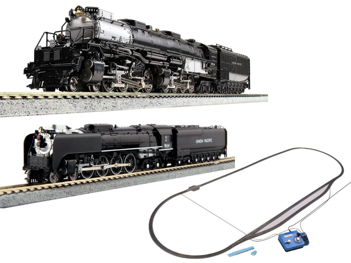 107-0100 Union Pacific Big Boy/FEF Golden Spike Steam Train Set