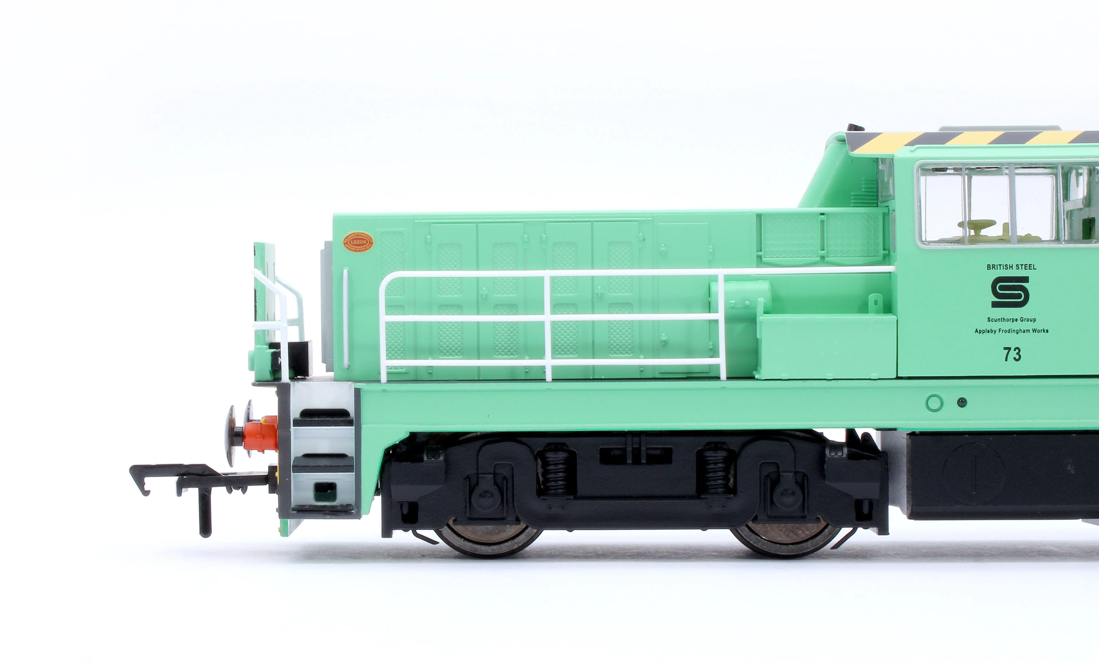 KRM-HUN-OO-F-73 Hunslet Bo-Bo in Delivery Green No.73 Diesel Locomotive - DCC Fitted - Image 7